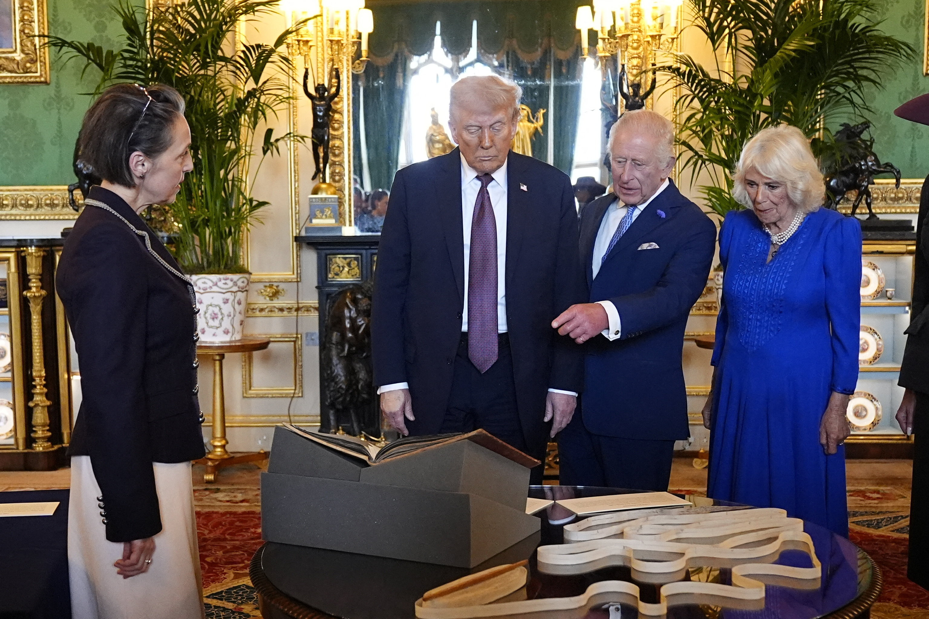 Donald Trump na obisku britanske kraljeve družine