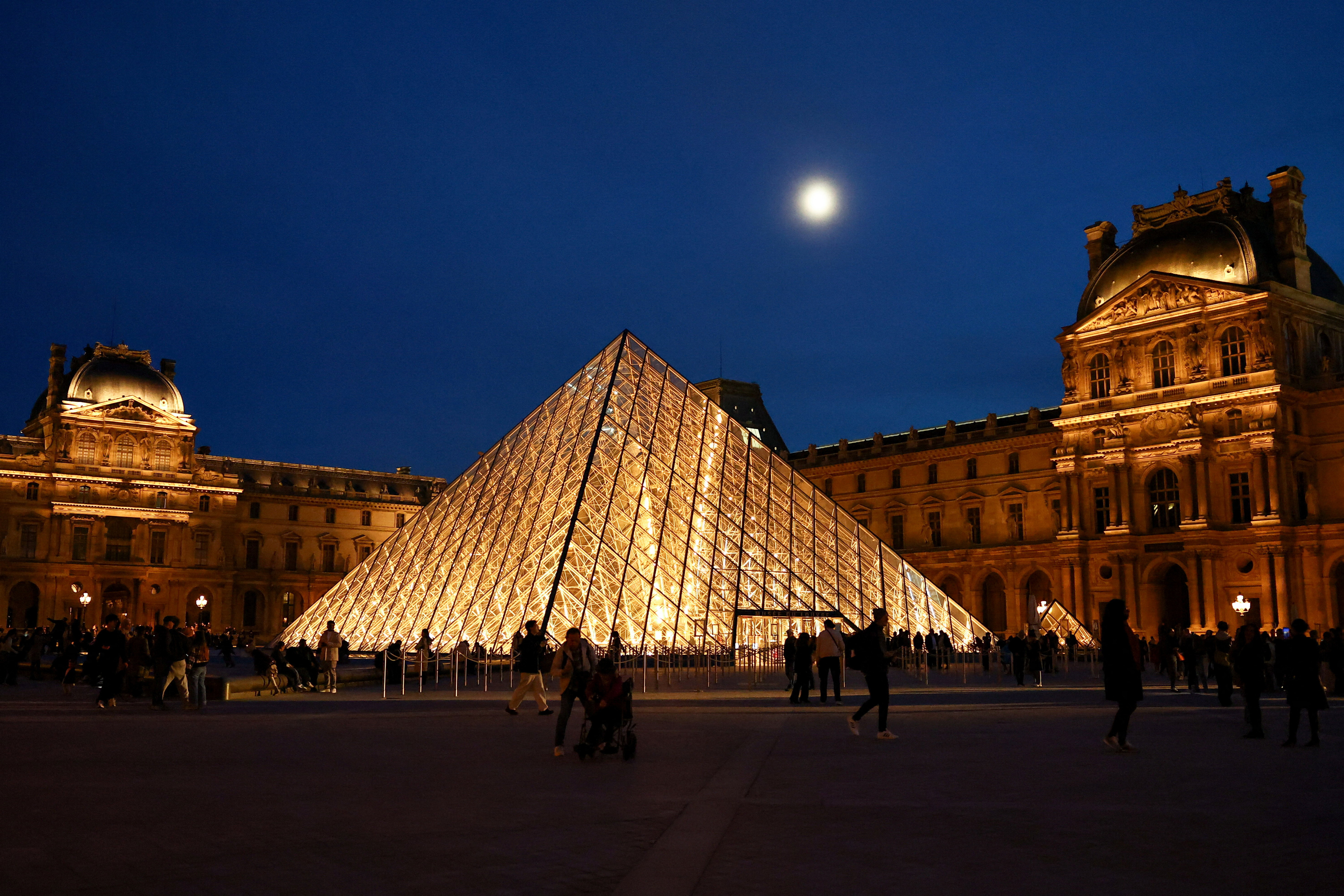 Louvre