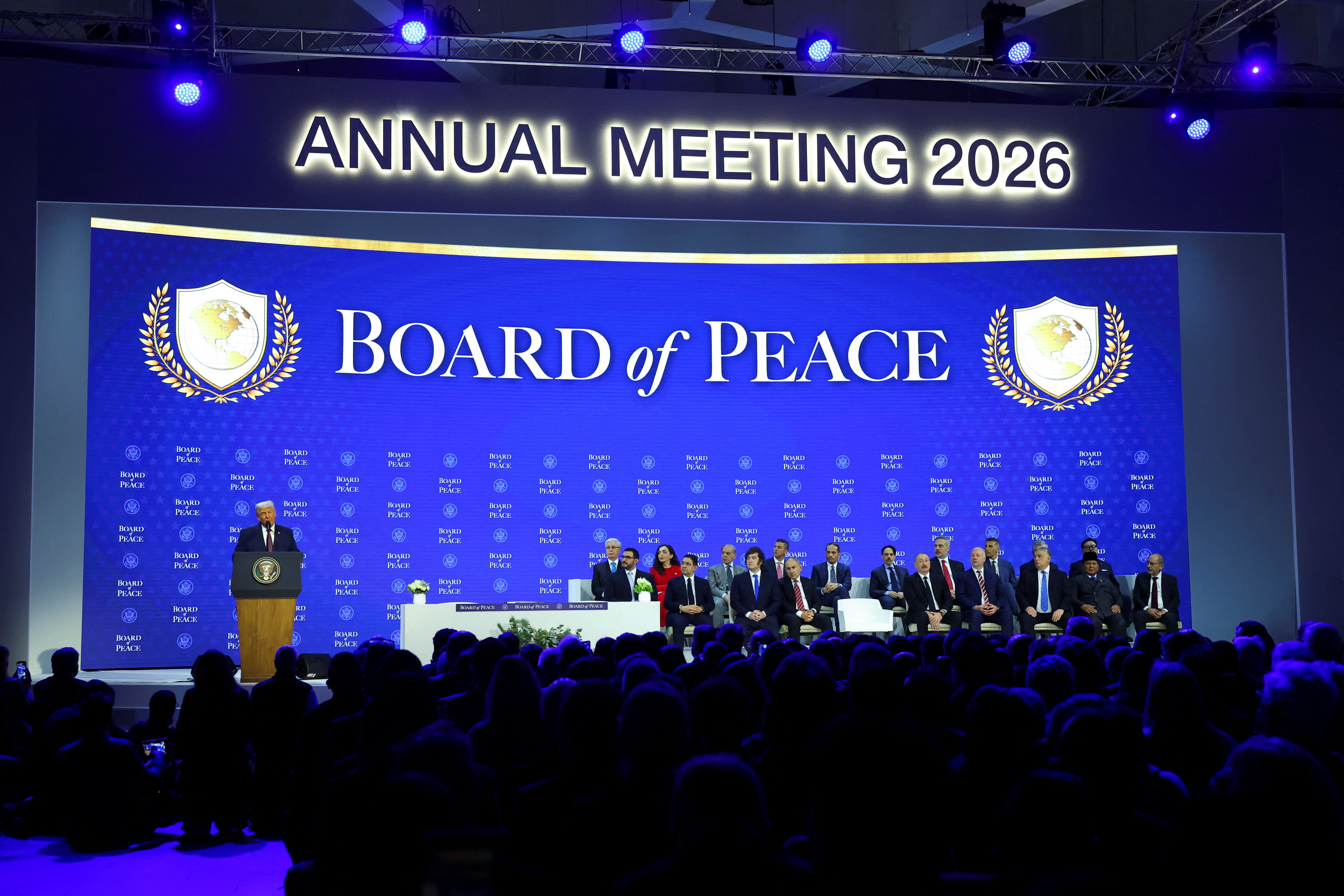 Podpis ustanovne listine Odbora za mir