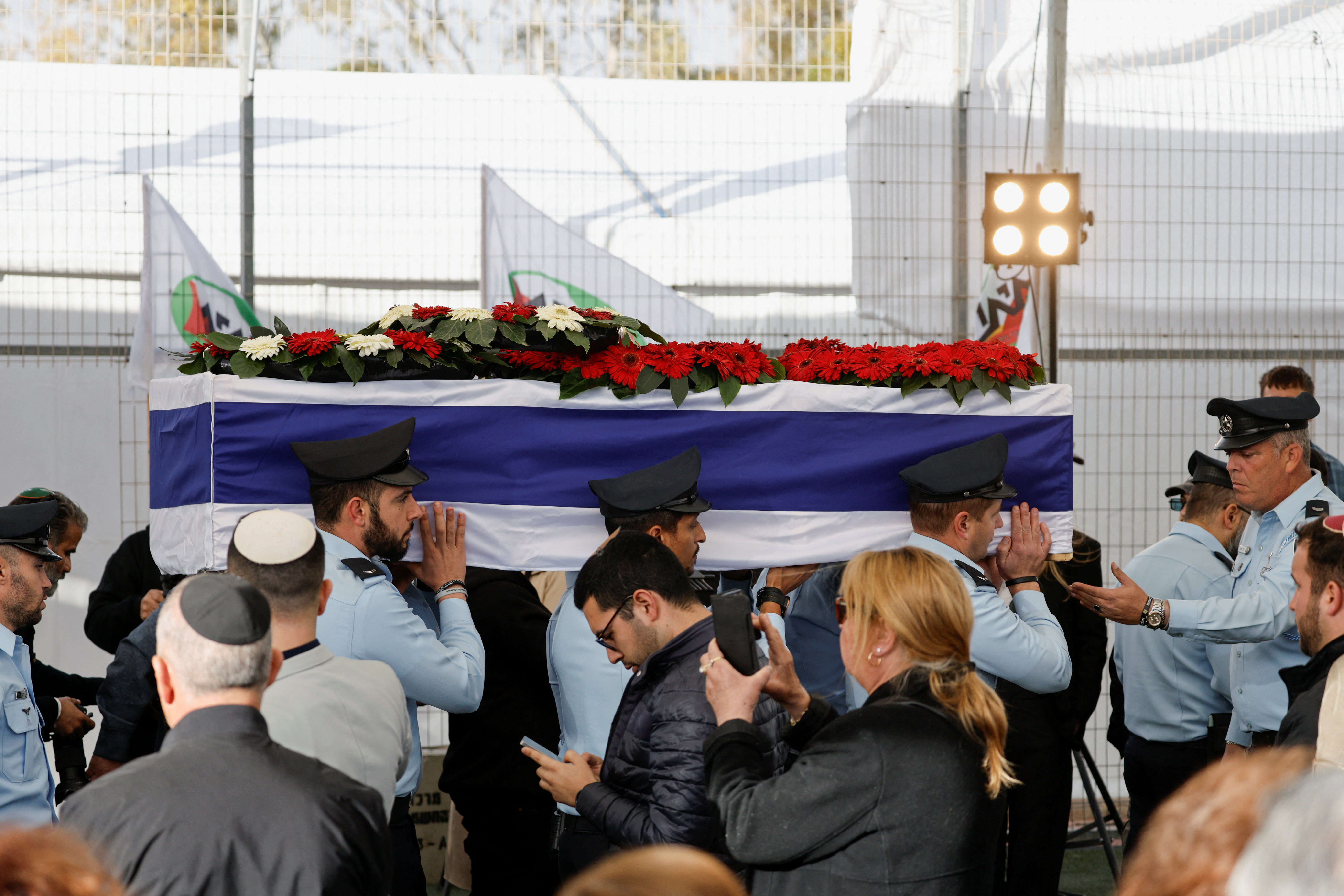 Pogreb zadnjega izraelskega talca