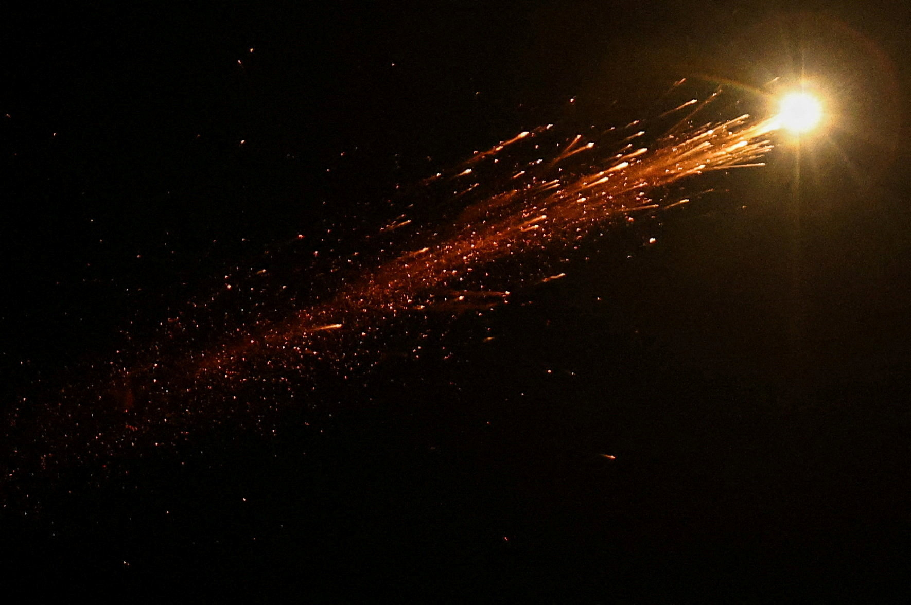 Izrael prestregel iransko raketo