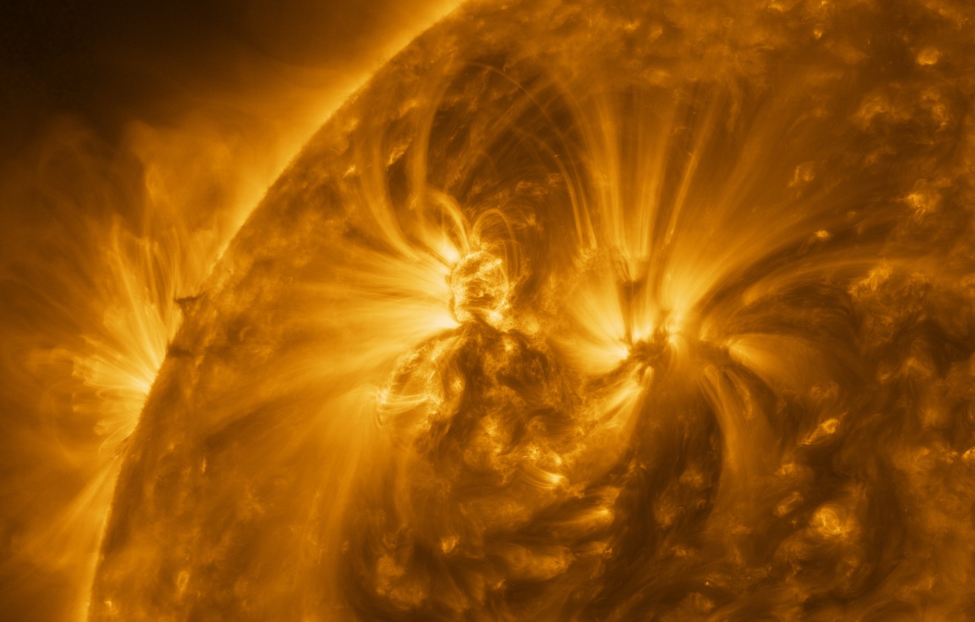 solarni izbruhi, Sončeva aktivnost, v UV svetlobi