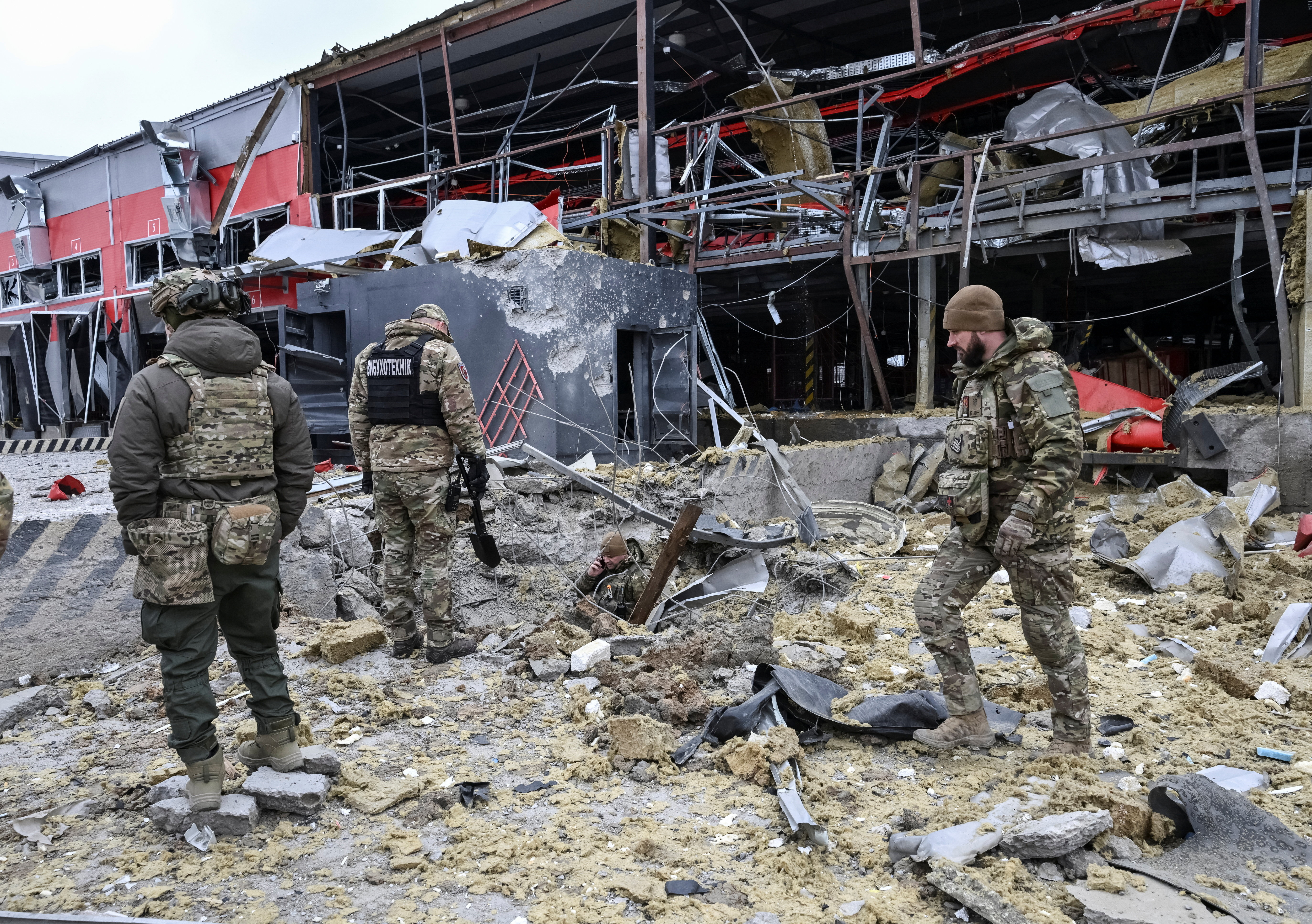 Posledice ruskega raketnega napada v Zaporožju