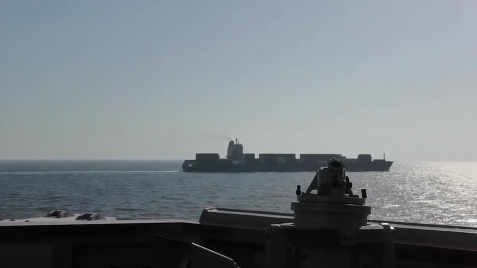 ZDA prestregle tovorno ladjo z iransko zastavo