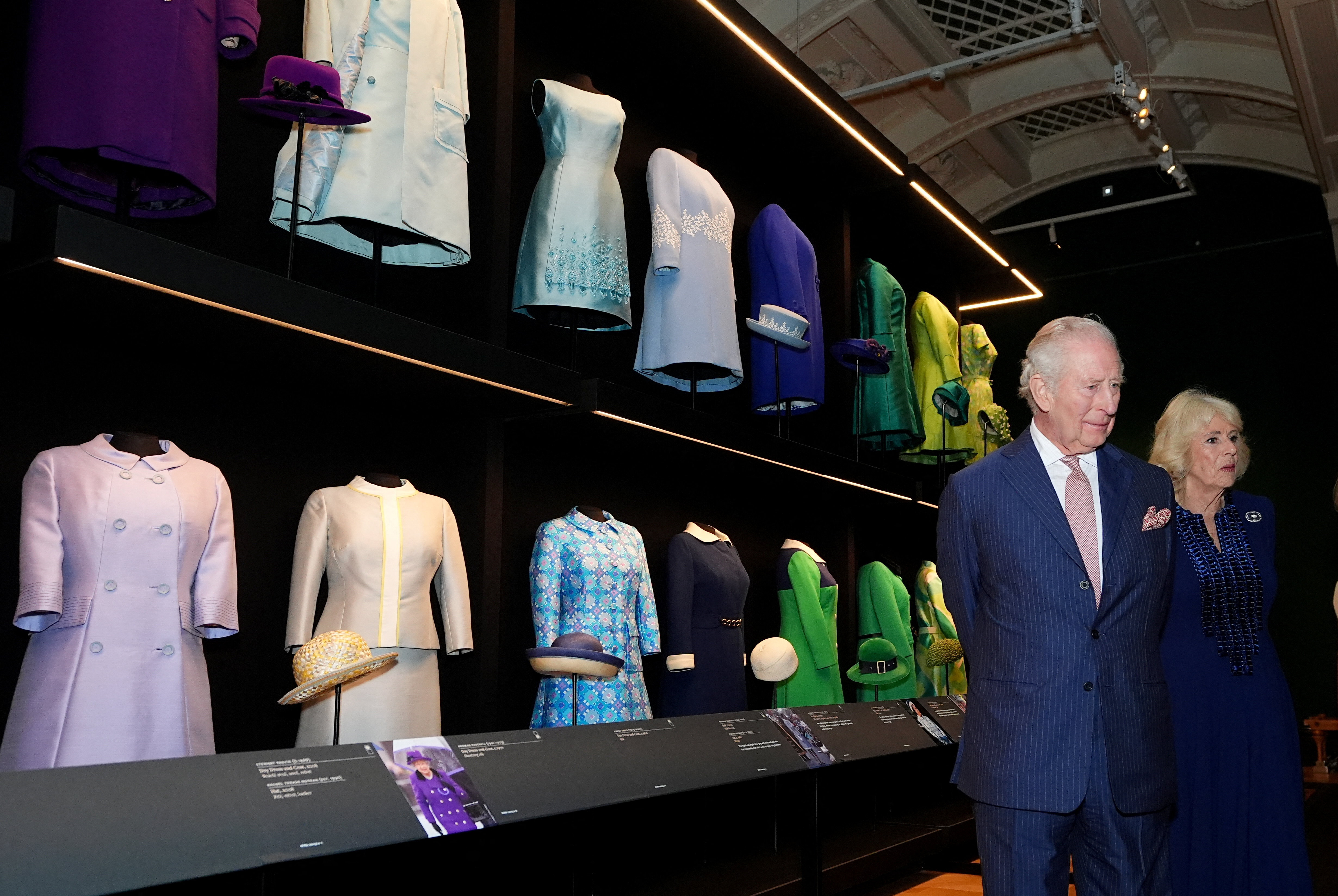 Razstava oblek kraljice Elizabete II.