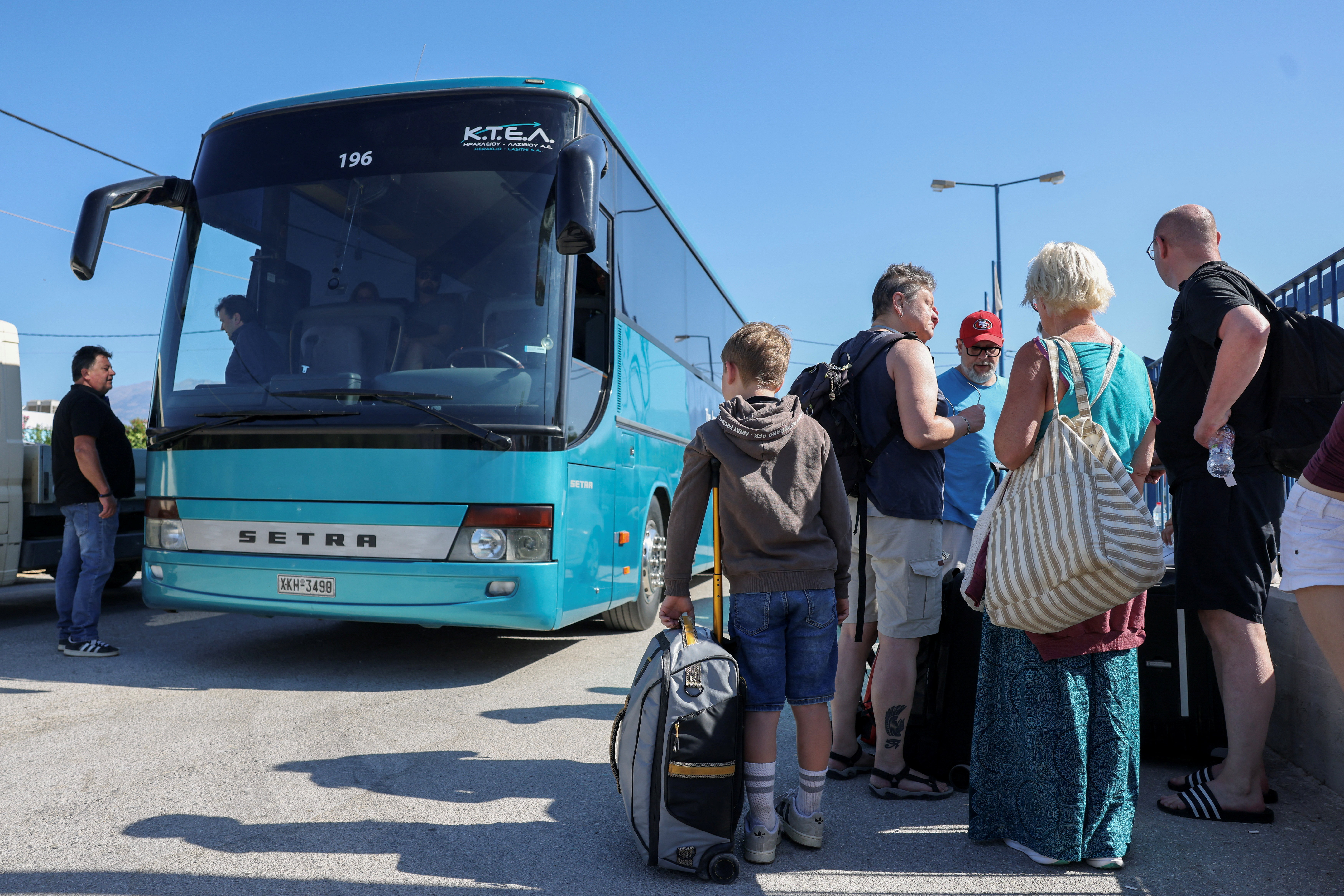 Evakuacija turistov na Kreti