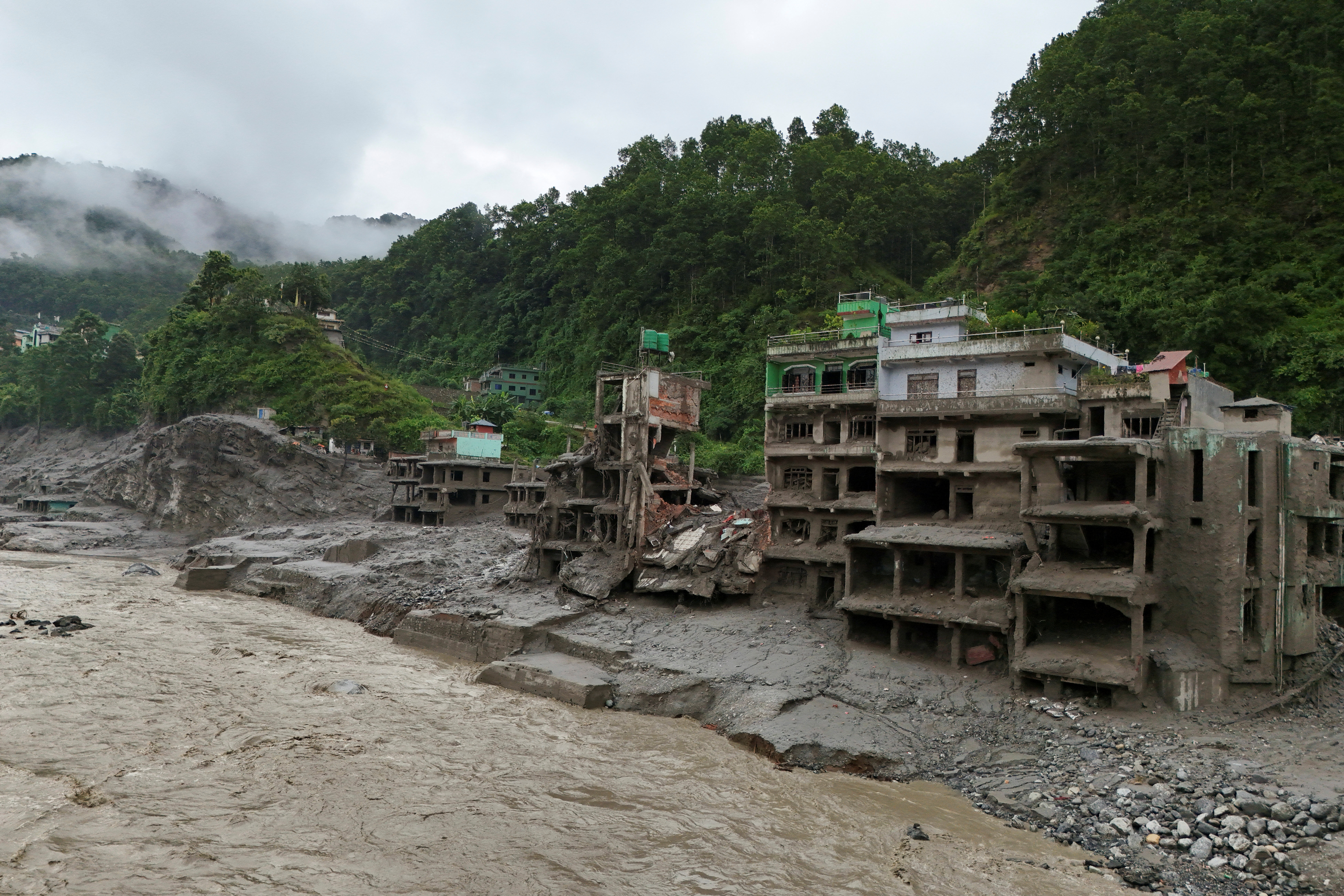 Poplave in plaz v Nepalu