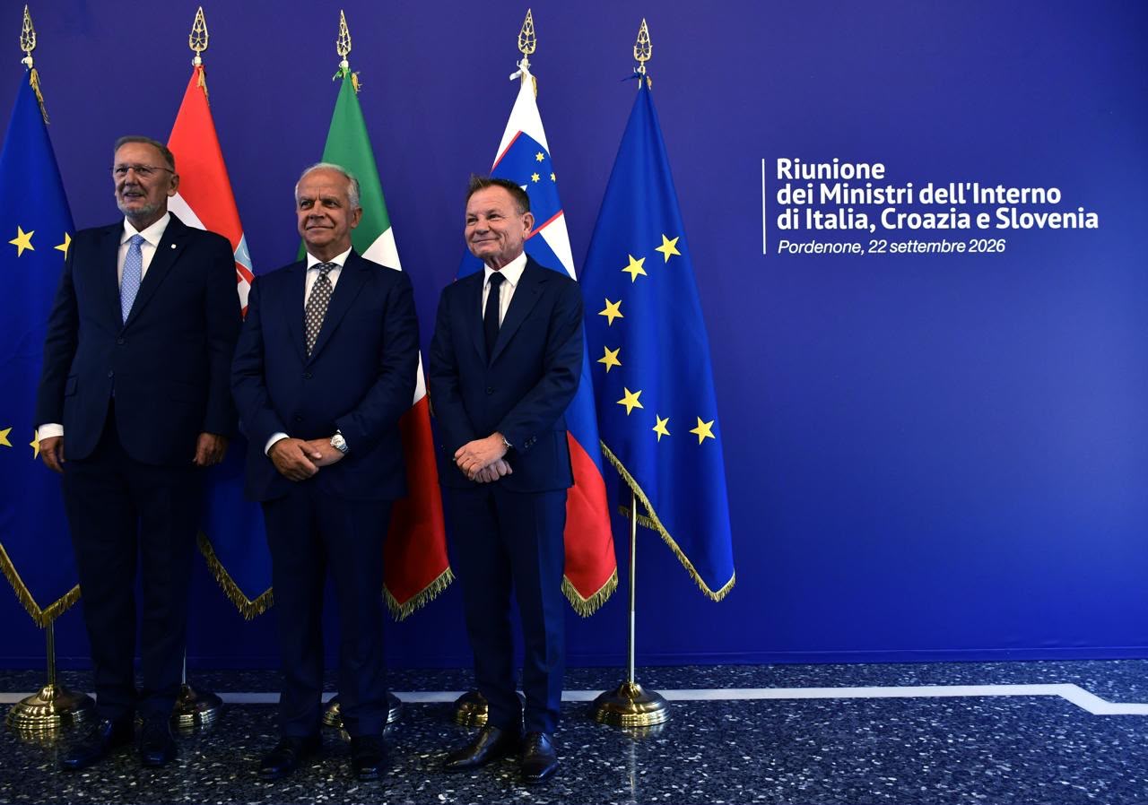 Slovenija, Italija in Hrvaška za krepitev sodelovanja v boju proti nedovoljenim migracijam
