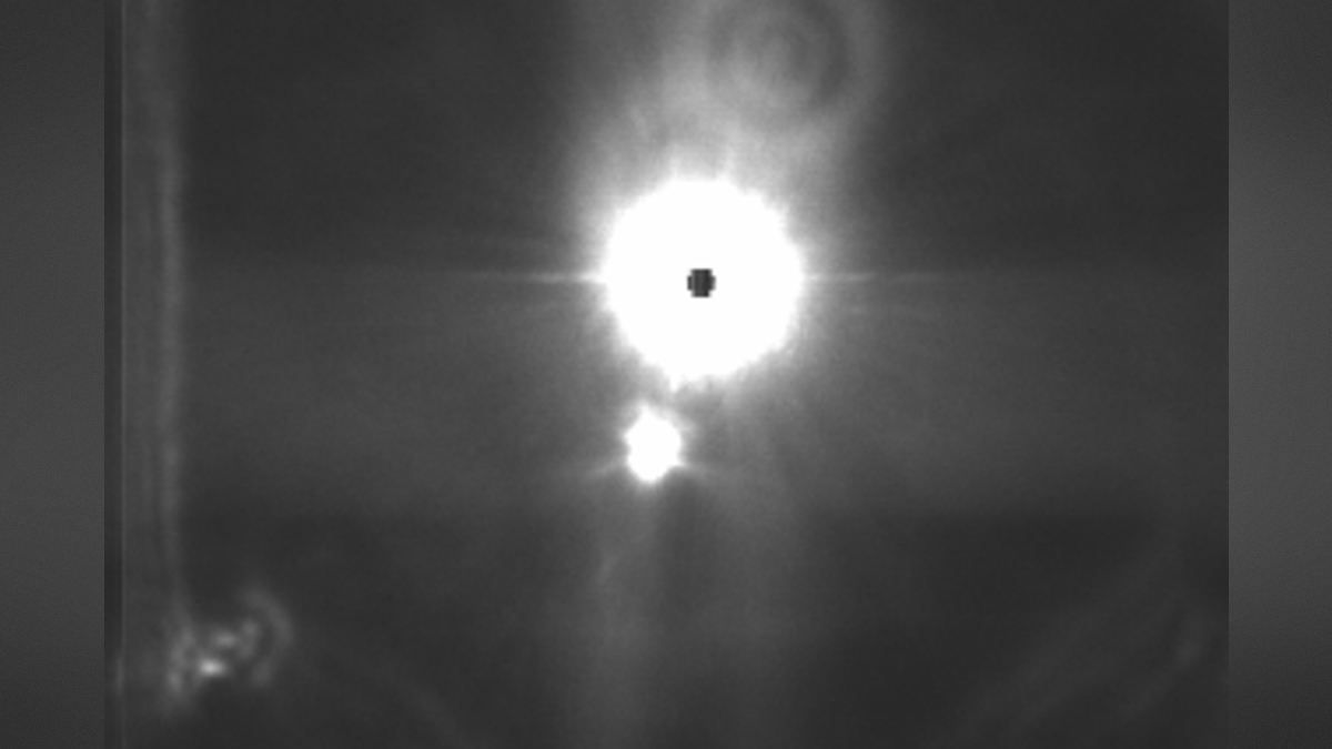 Črno Sonce slika slovenskega satelita TRISTAR-S, izbrana kot tehnološka slika tedna pri Evropski vesoljski agenciji ESA