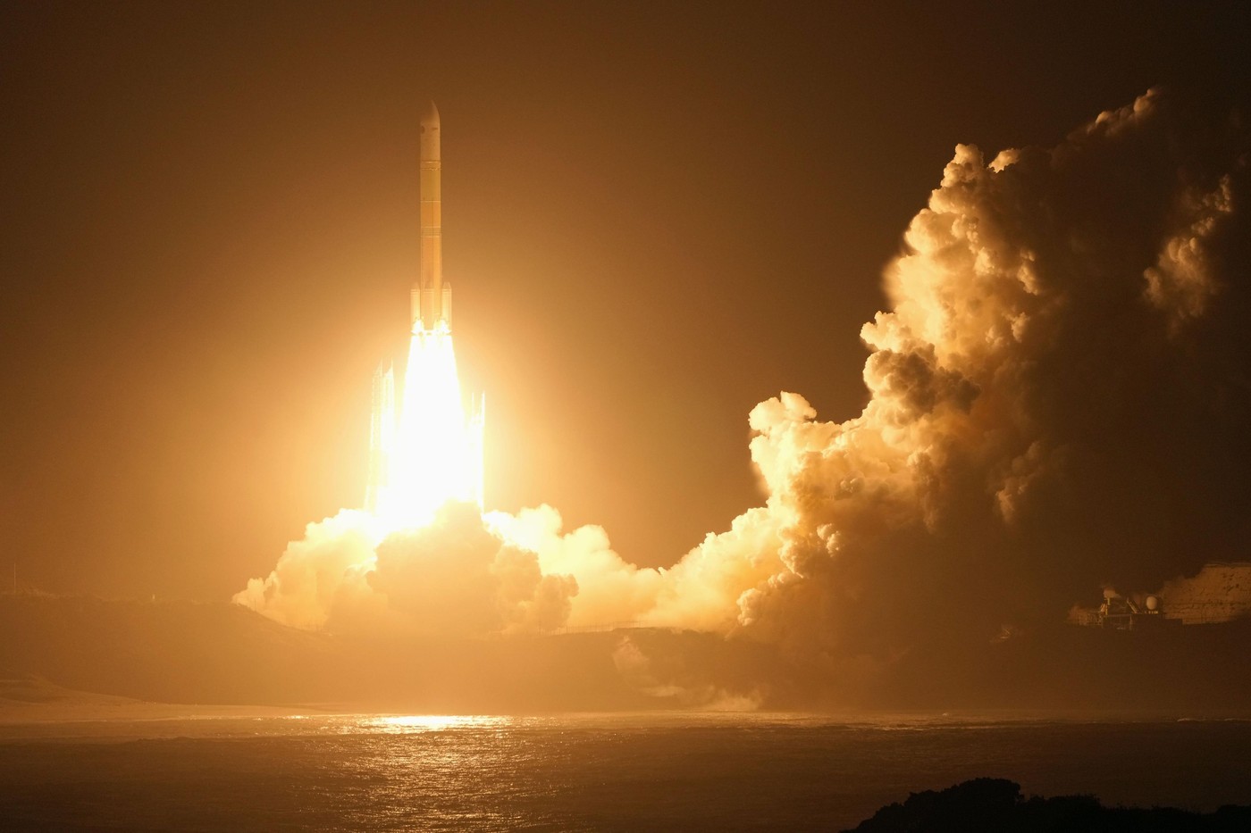 polet rakete H3, japonske vesoljske agencije JAXA, misija MMX za raziskovanje Marsovih lun
