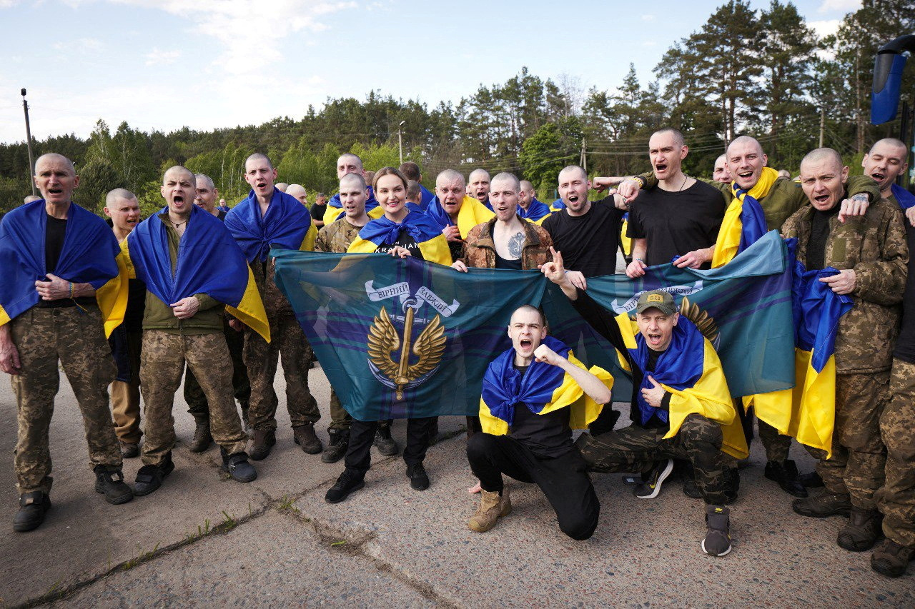 Ukrajina in Rusija sta začeli obsežno izmenjavo ujetnikov