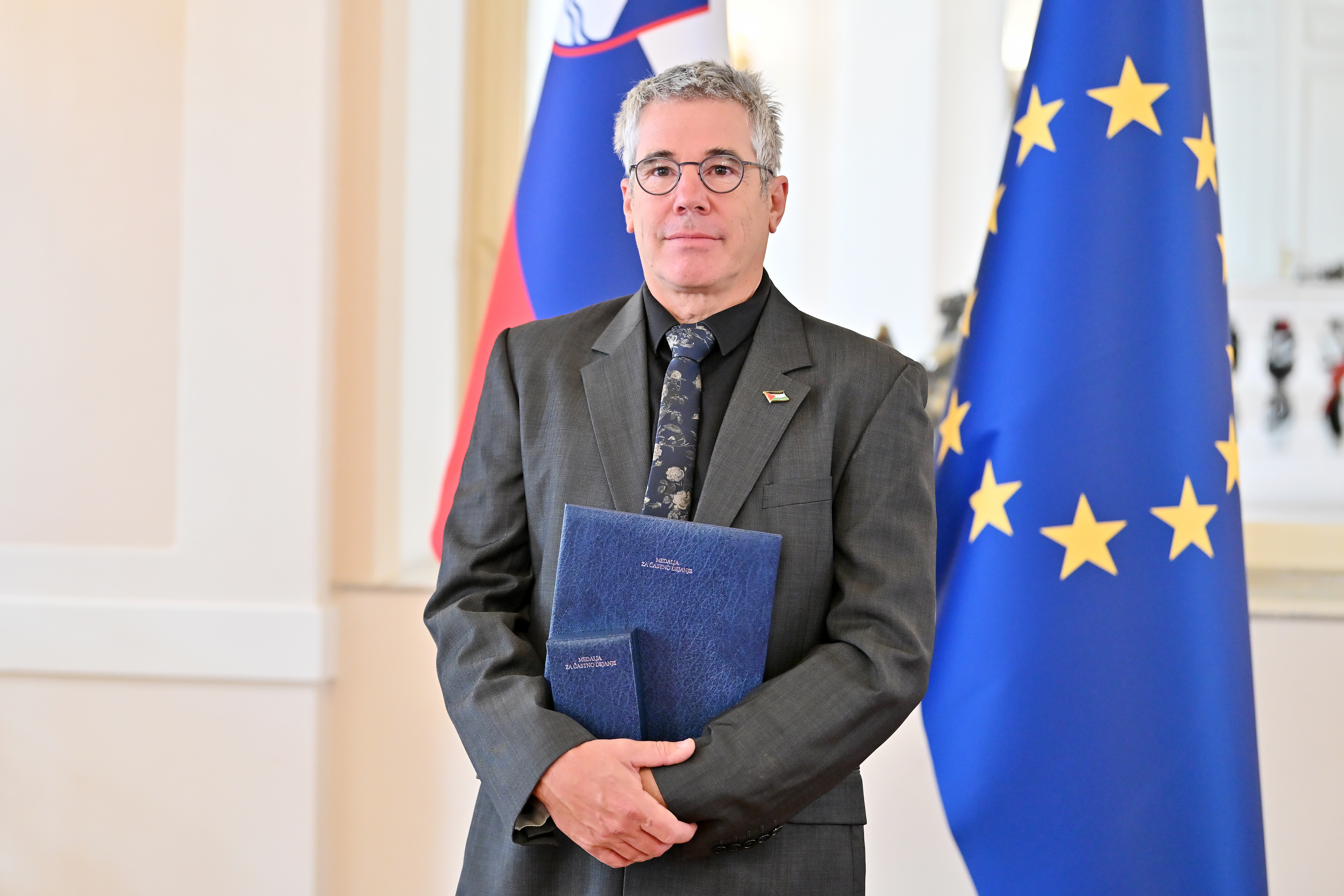 Nataša Pirc Musar odlikovala Thomasa Potokarja