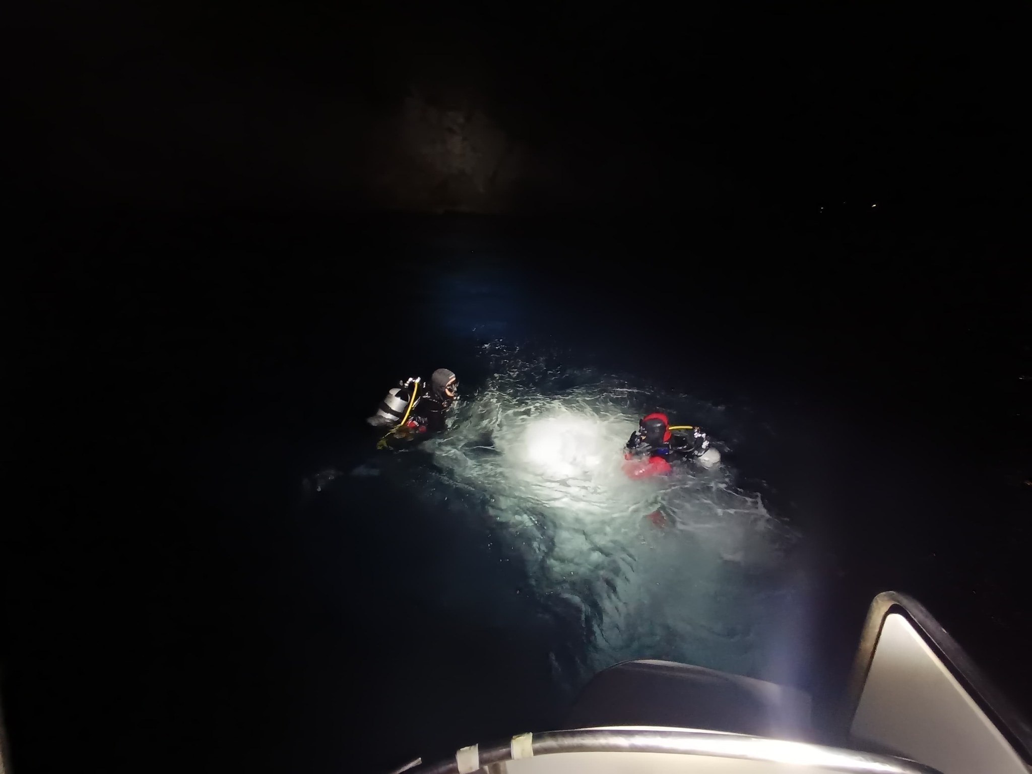 Pripadniki HGSS Postaje Gospić so sodelovali pri izvleku štirih trupel iz avtomobila, ki je pristal v morju pri Senju