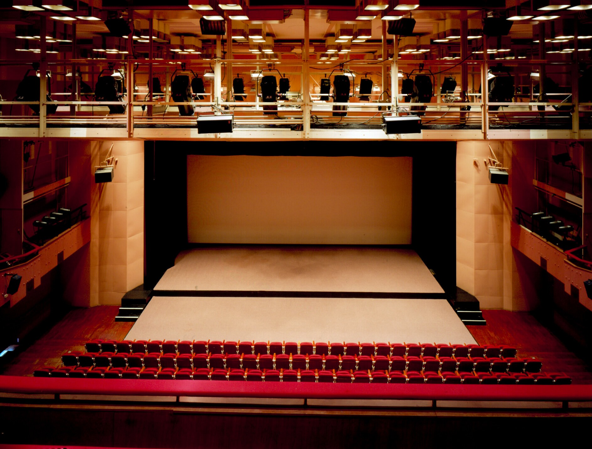 Linhartova dvorana CD