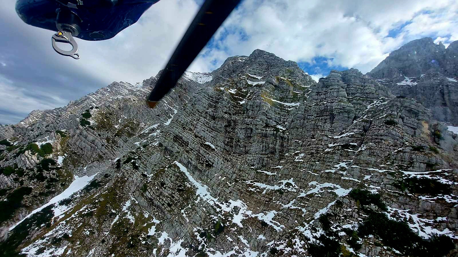 Na območju Triglava umrl 21-letni Američan