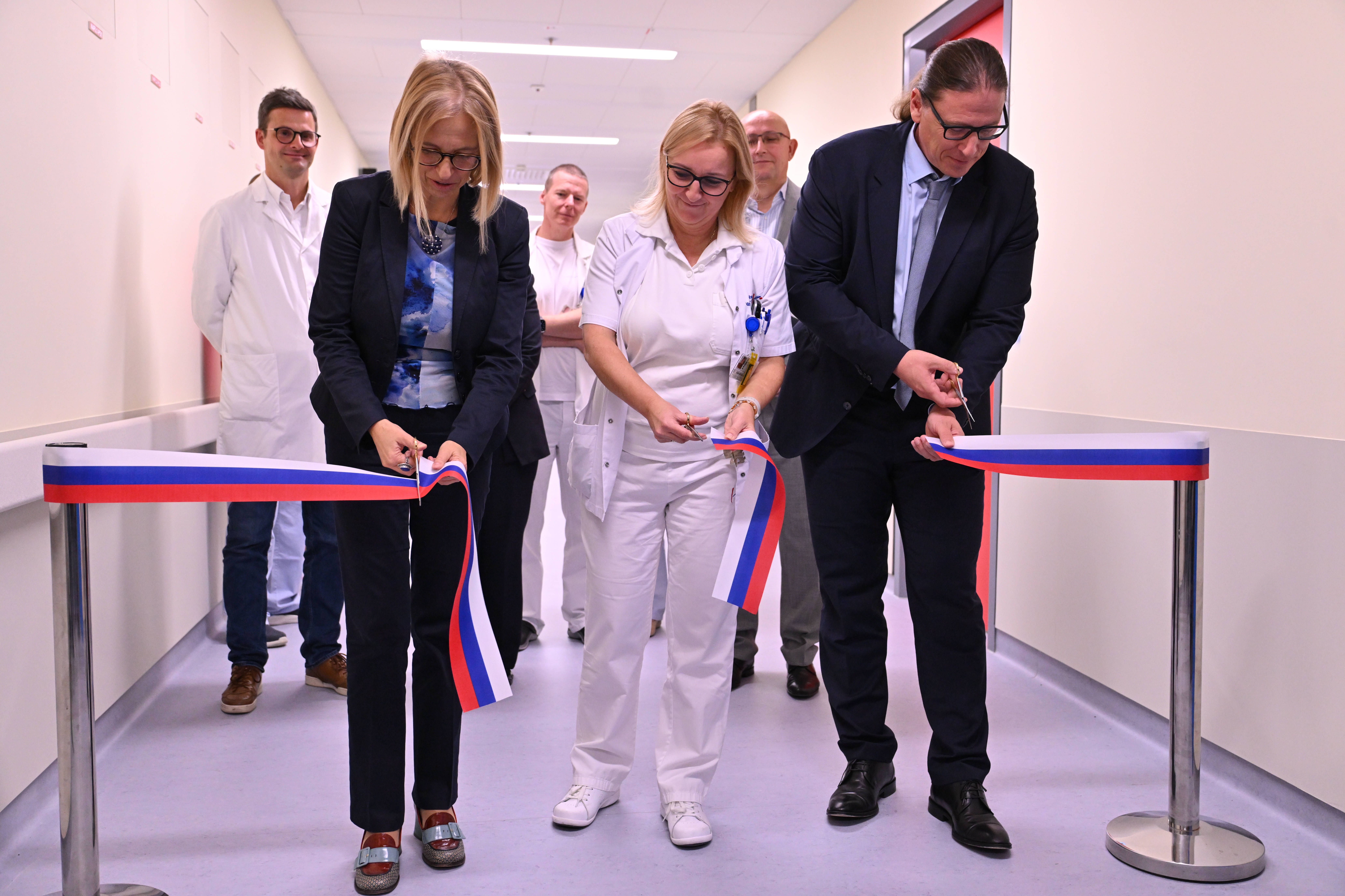 Odprli prenovljene reanimacijske prostore v UCK Ljubljana