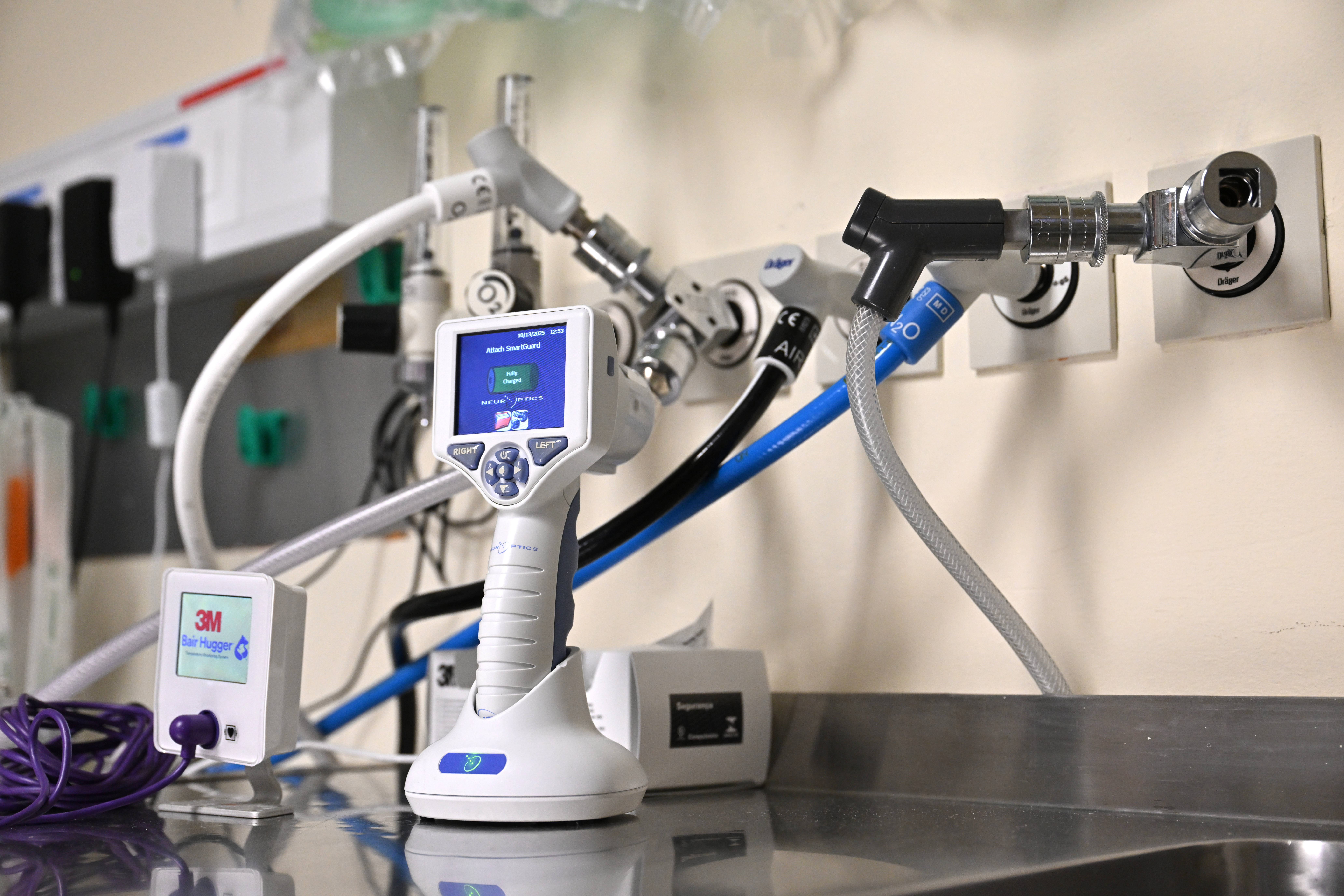 Odprli prenovljene reanimacijske prostore v UCK Ljubljana