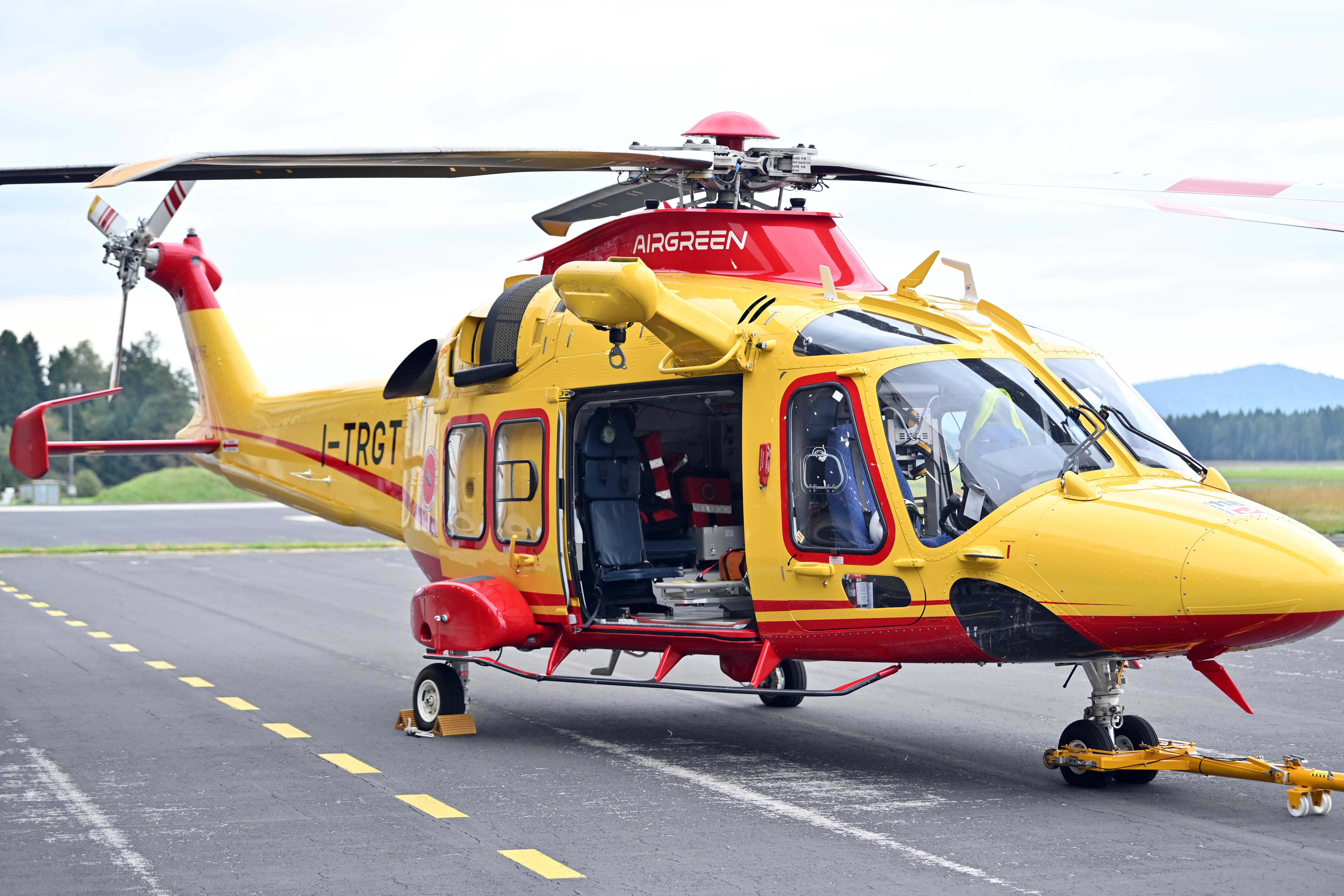 Podpis pogodbe za nakup helikopterjev za izvajanje HNMP