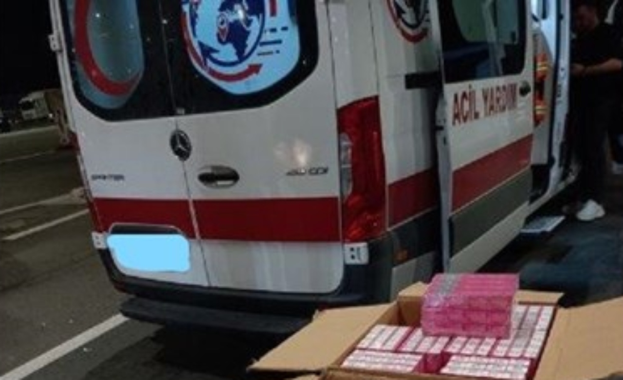 Hrvaški cariniki v reševalnem vozilu odkrili več kosov barve za lase