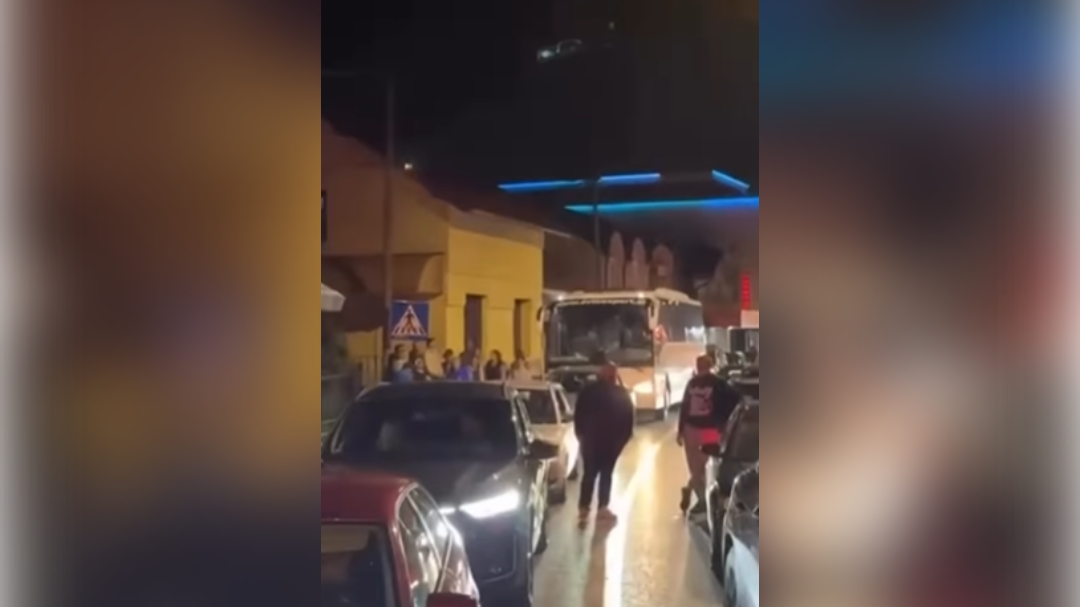 Na meji prepevali pesmi Halida Bešlića