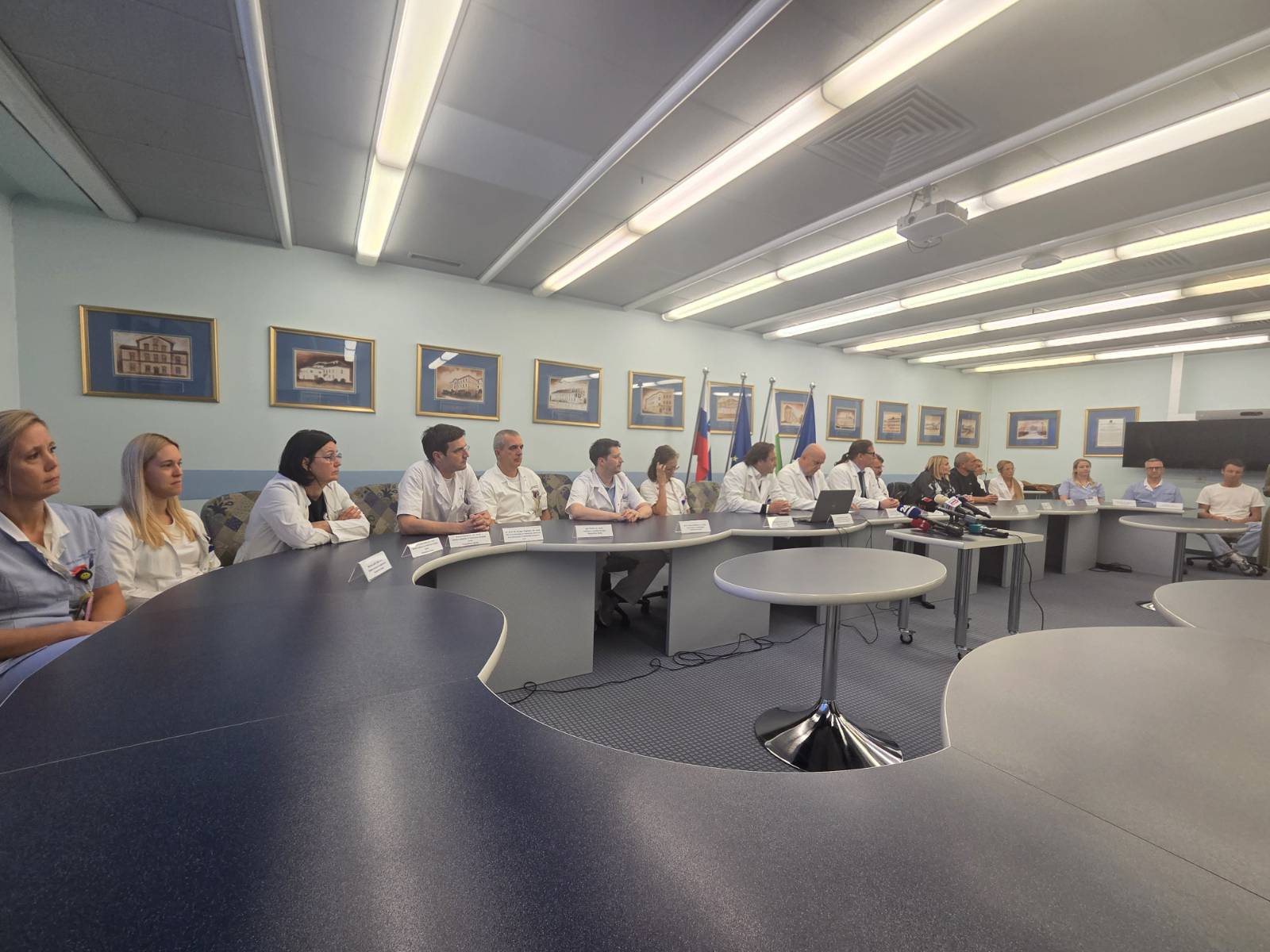 Multidisciplinarna ekipa, ki je pomagala Zali