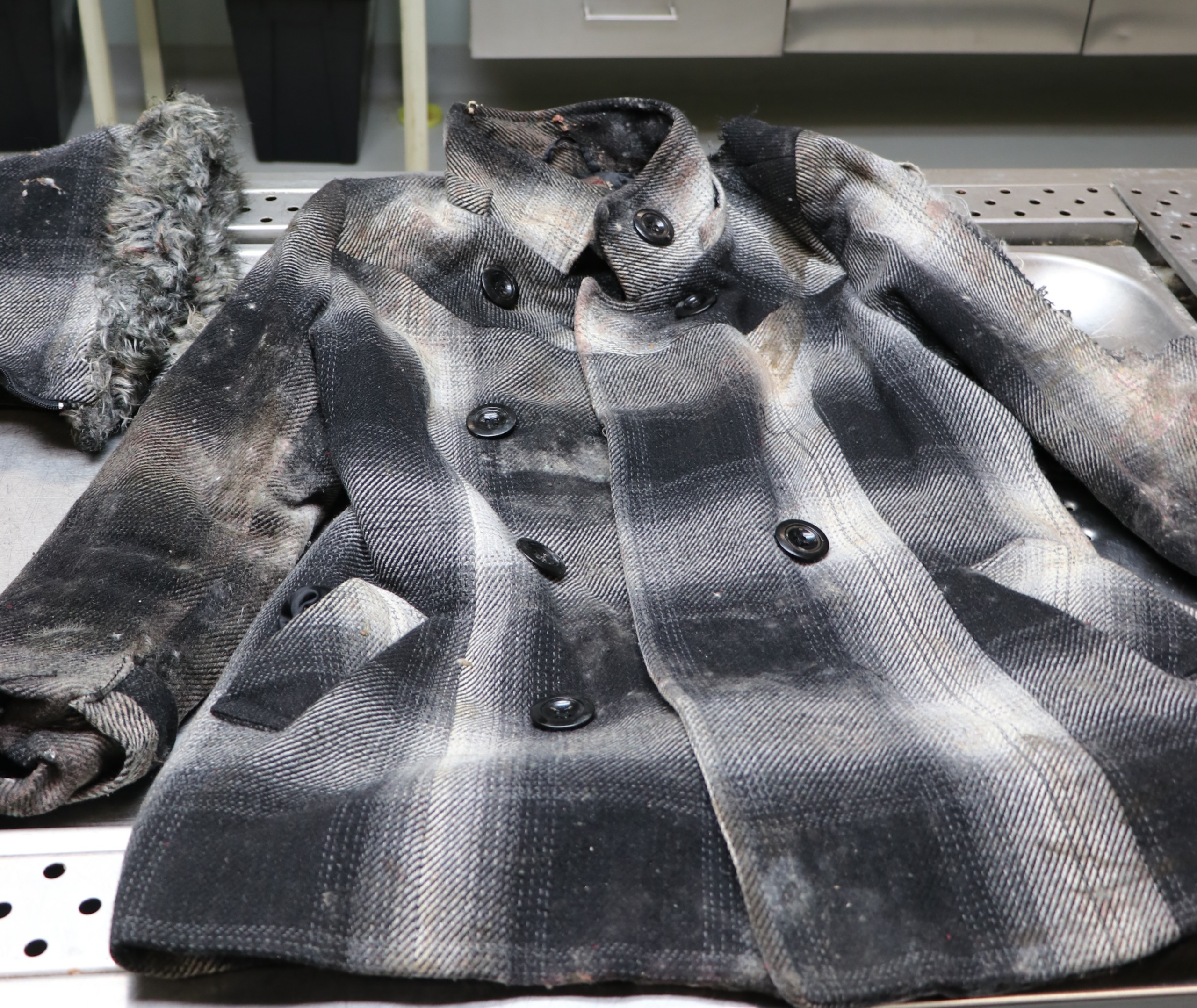 Predmeti neidentificirane umrle osebe