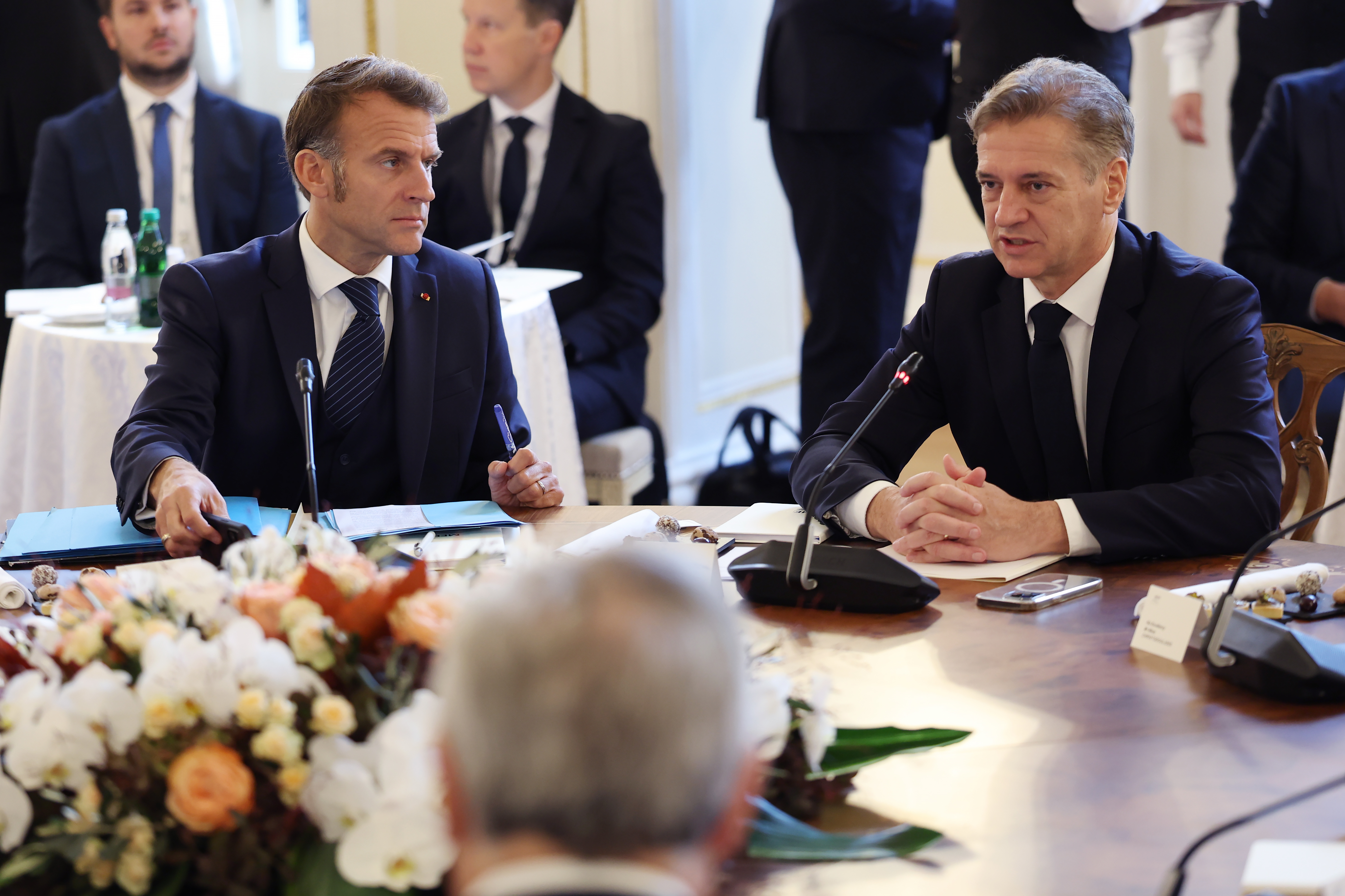 MED9, Robert Golob, Emmanuel Macron