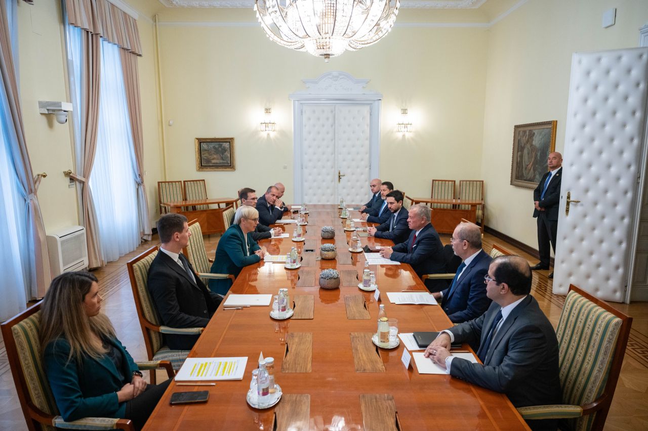 Plenarni pogovori med slovensko in jordansko delegacijo