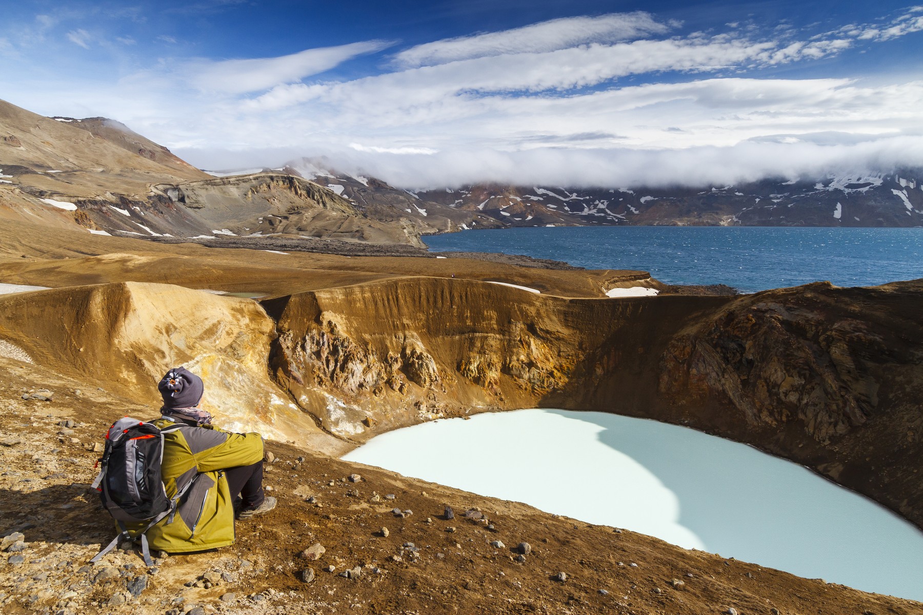 Viti geotermalno jezero in kaldera Askja na Islandiji