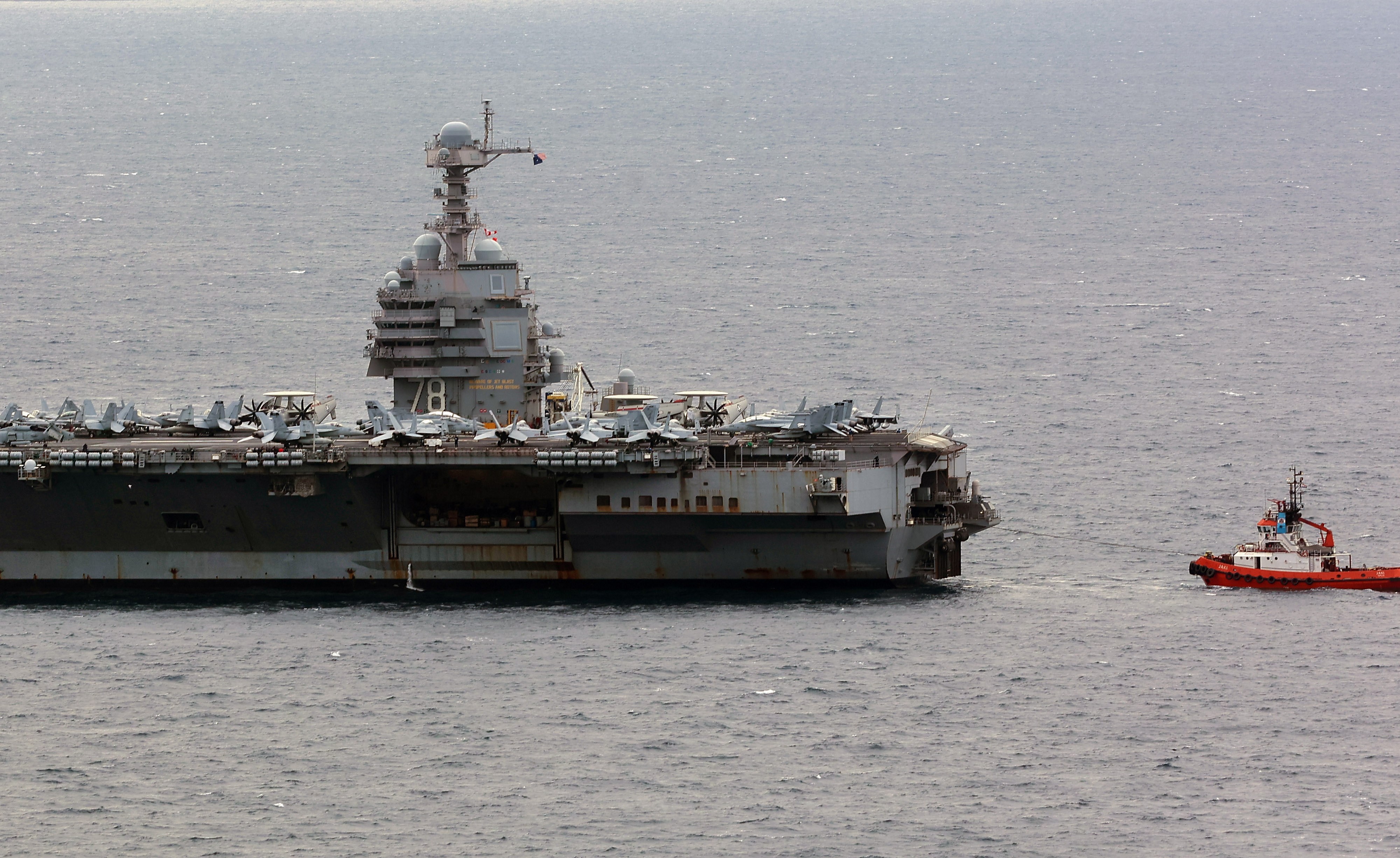 Letalonosilka 6. flote ameriške mornarice USS Gerald R. Ford