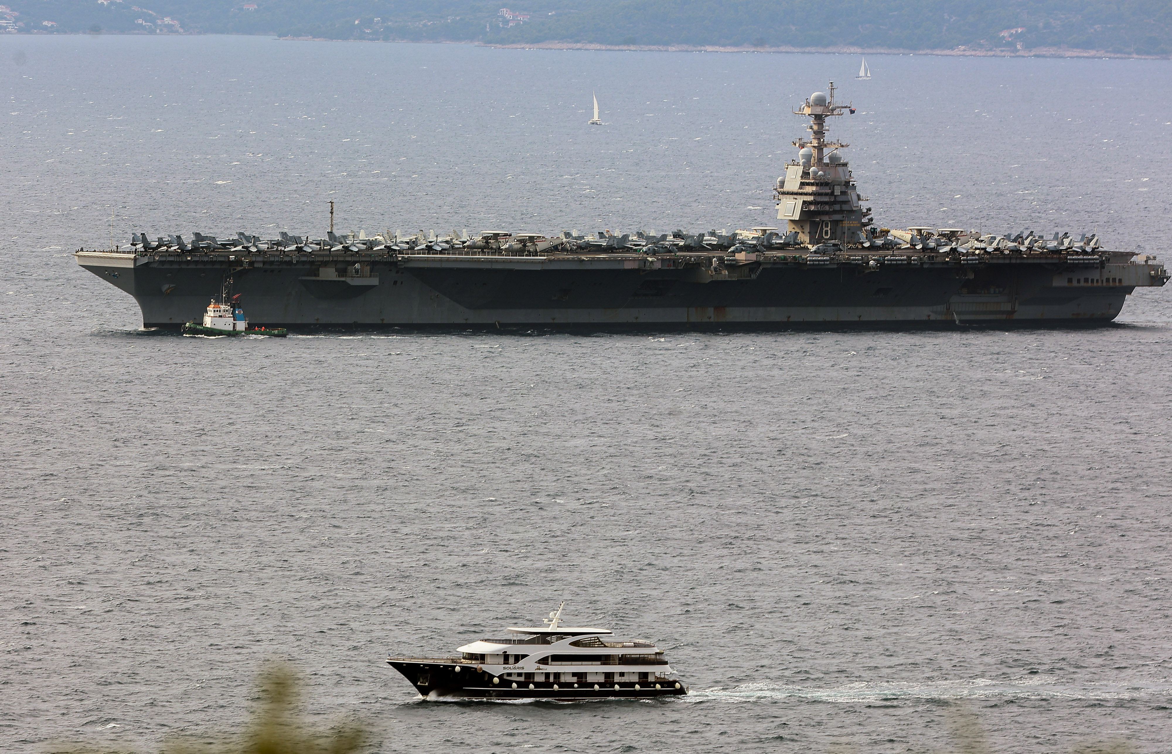 Letalonosilka 6. flote ameriške mornarice USS Gerald R. Ford