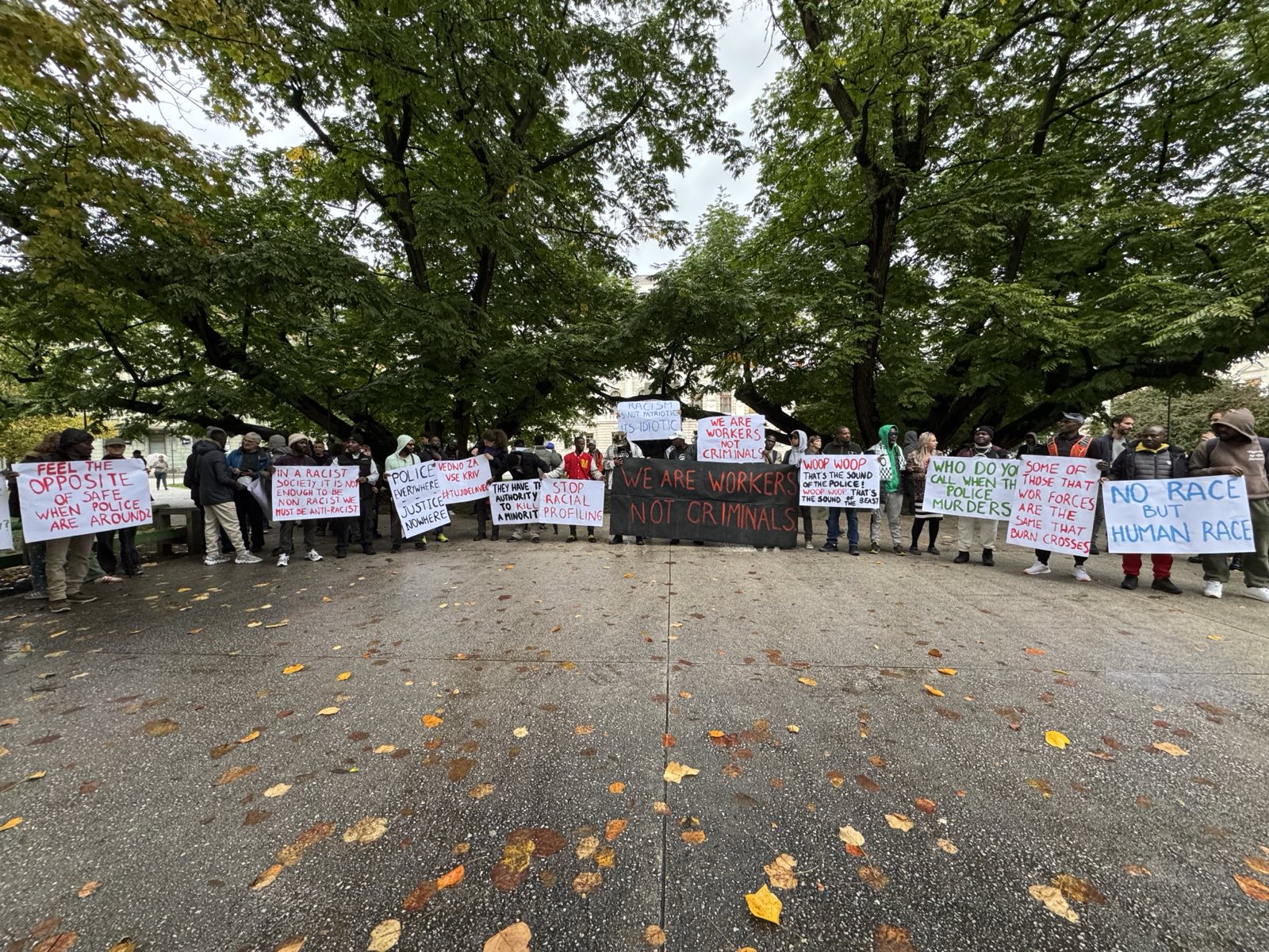 Protestni shod Ambasada Rog