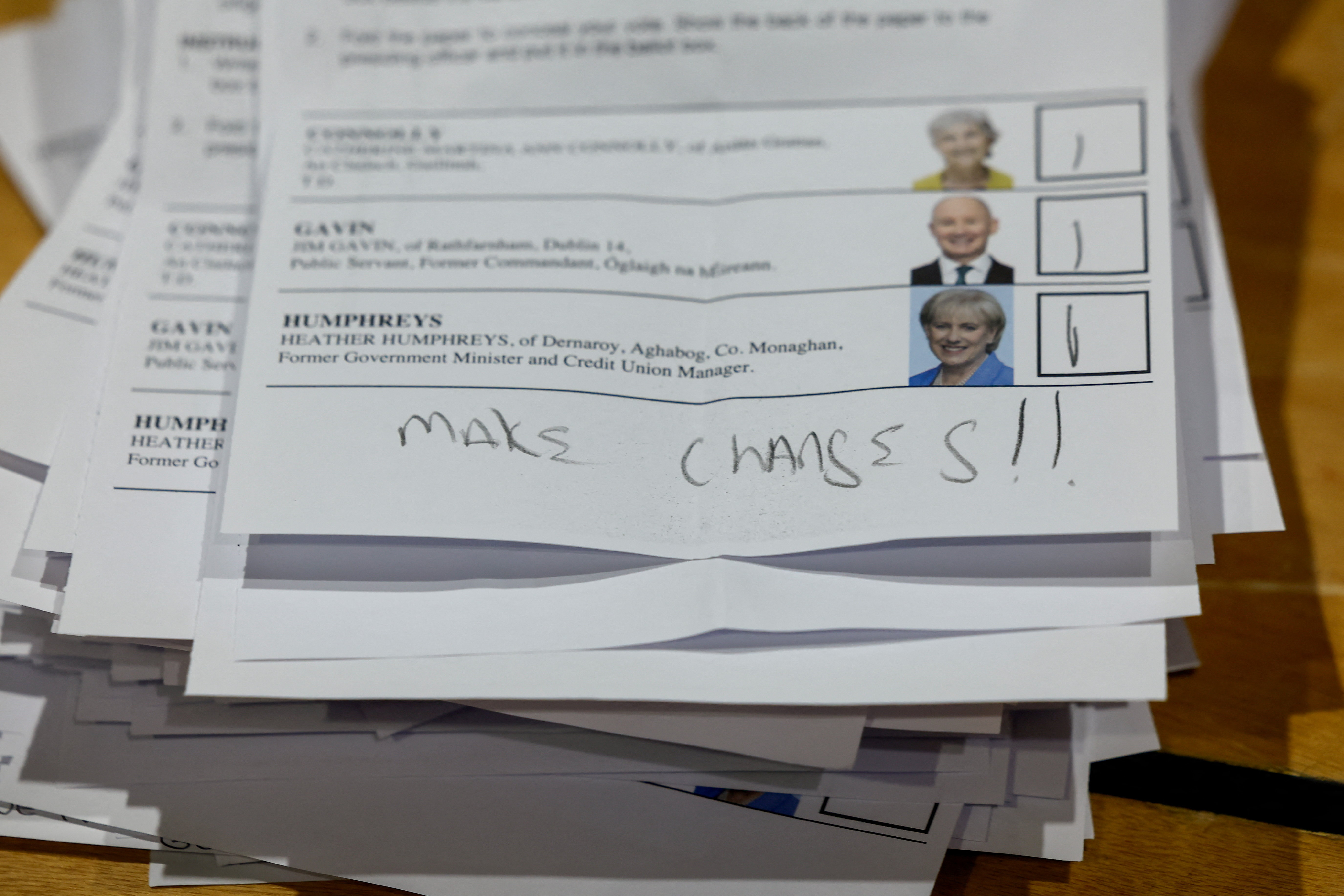 Neveljavne glasovnice na Irskem