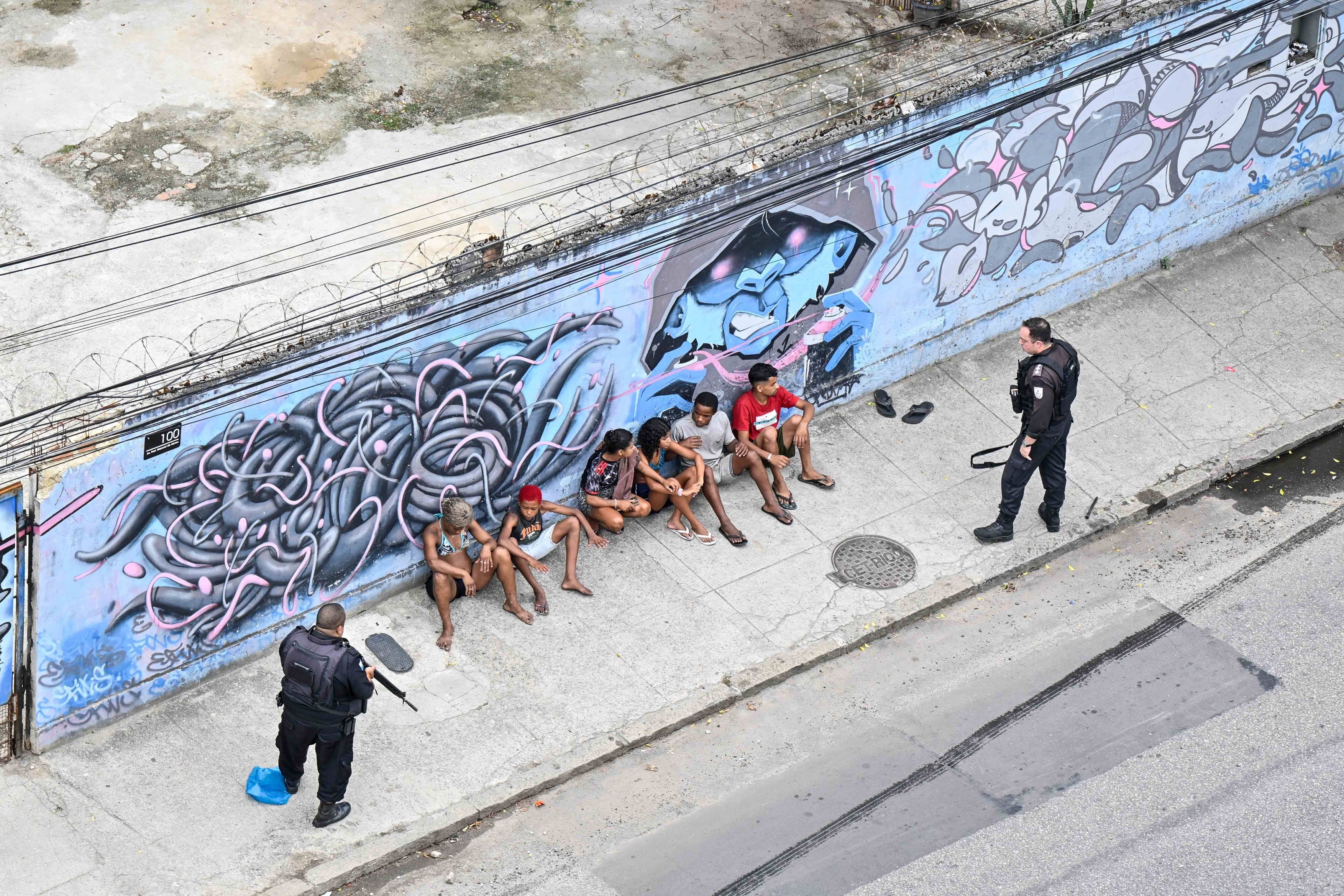 RIO DE JANEIRO, RJ - 28.10.2025: OPERAcaO RIO DE JANEIRO -