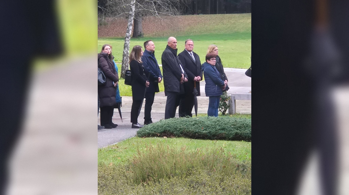 Janez Janša na pogrebu Acota