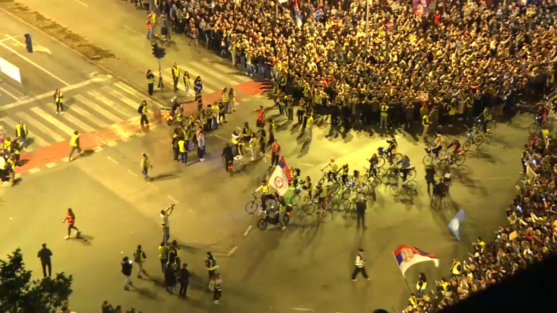 V Novi Sad prihajajo študenti iz vse Srbije