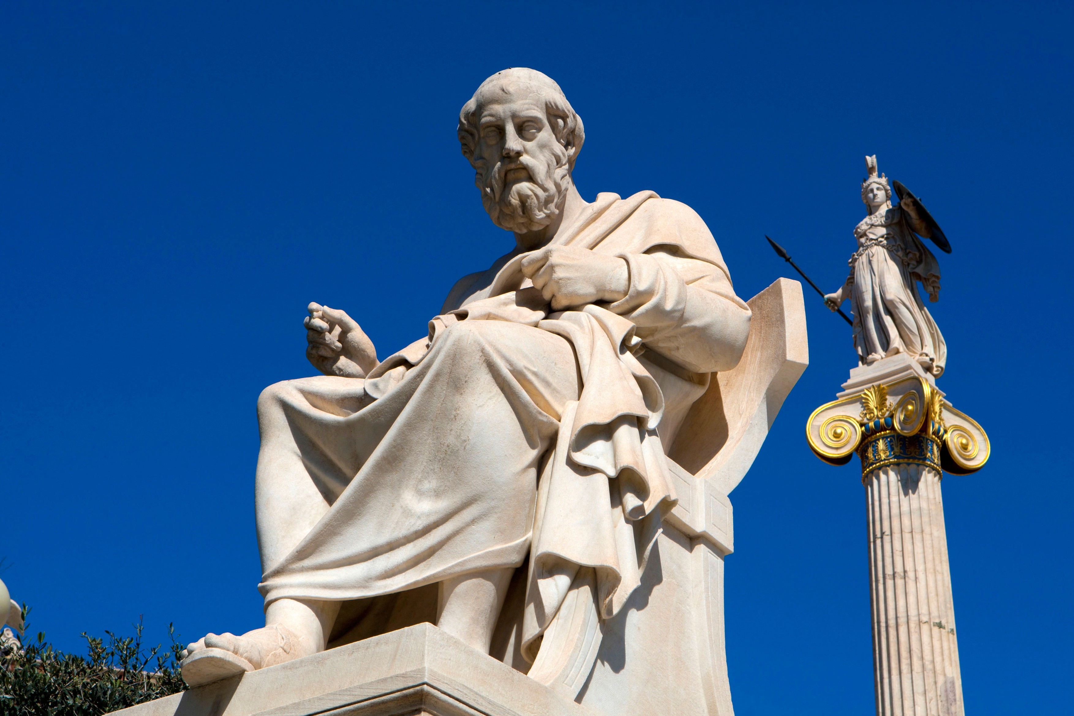 kip starogrškega filozofa Platona pred Akademijo v Atenah