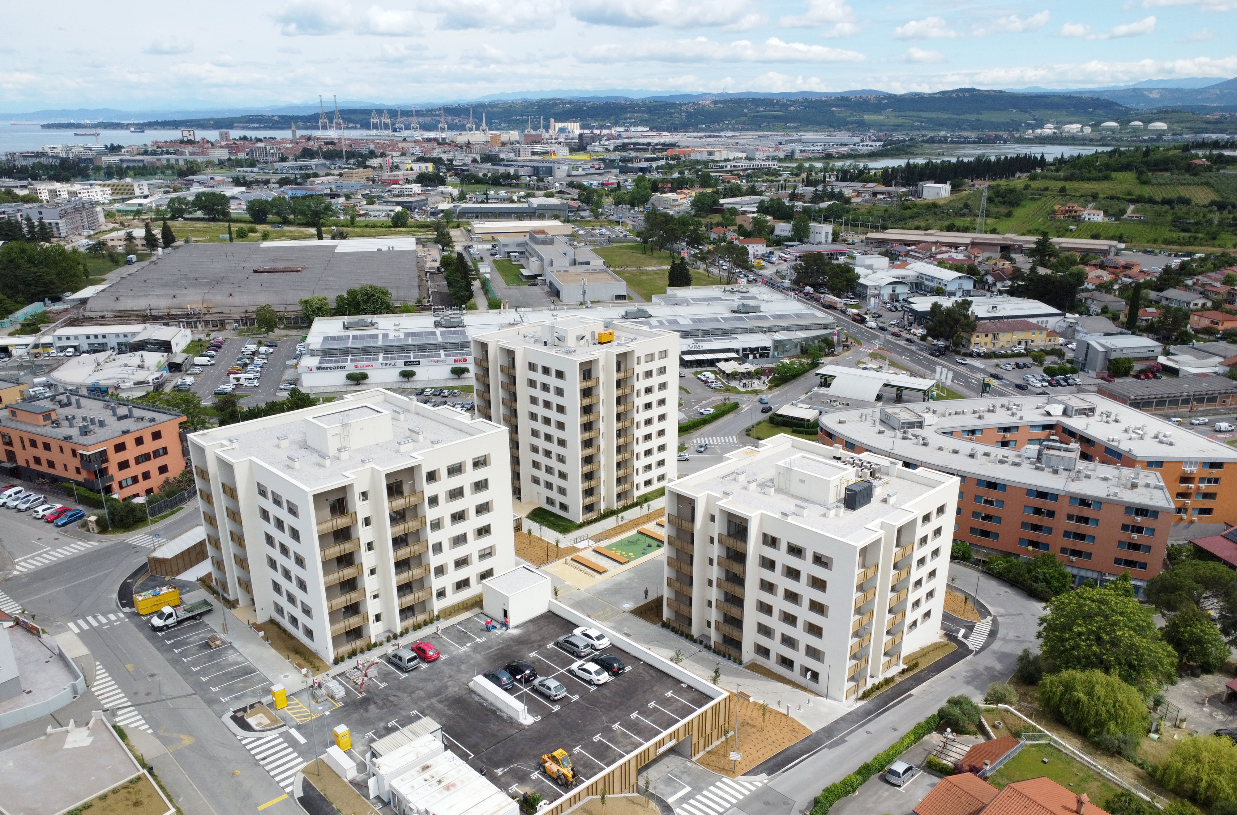 19.junij  2024 Javni stanovanjski sklad je v naselju Šalara zgradil neprofitna stanovanja. gradnja arhitektura, stanovanja, stanovanjski bloki, najem