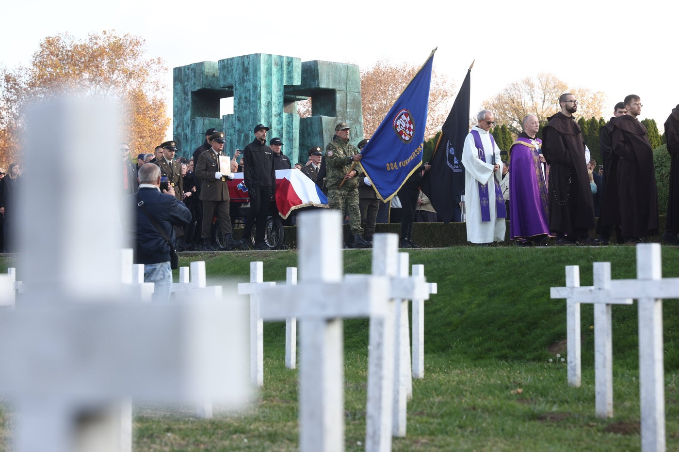 V Vukovarju pokopali francoskega prostovoljca v domovinski vojni