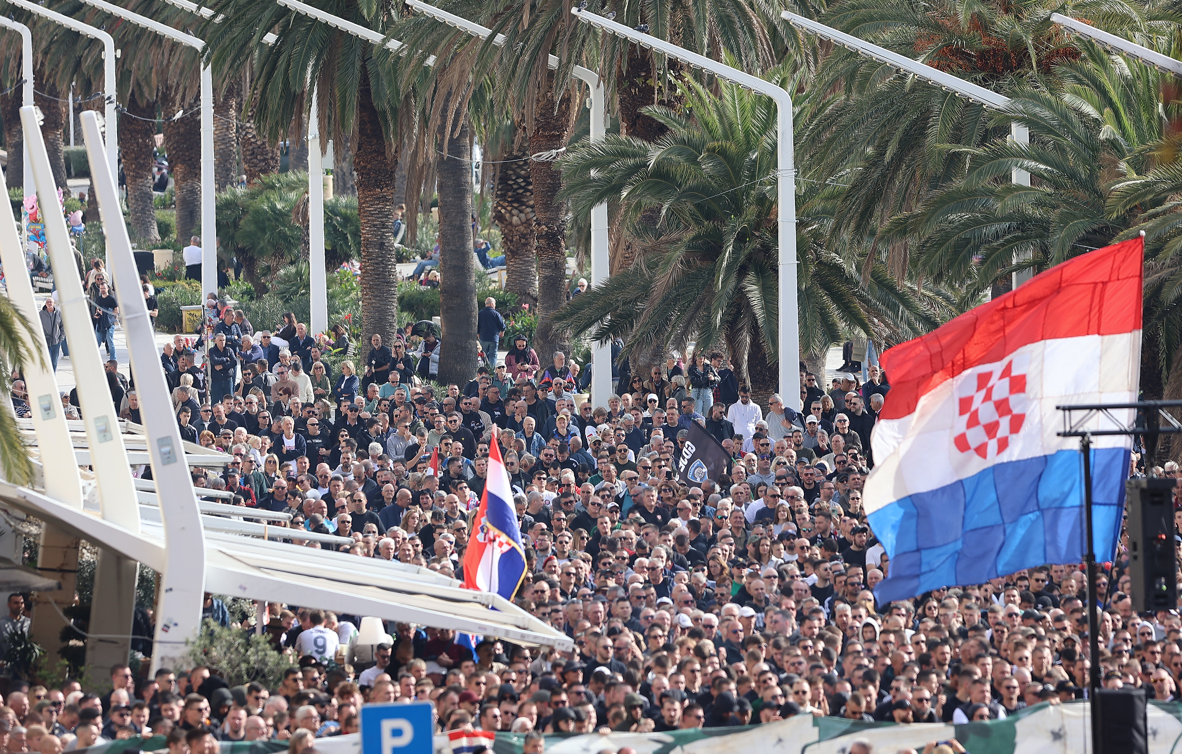 Protestni shod Torcide v Splitu