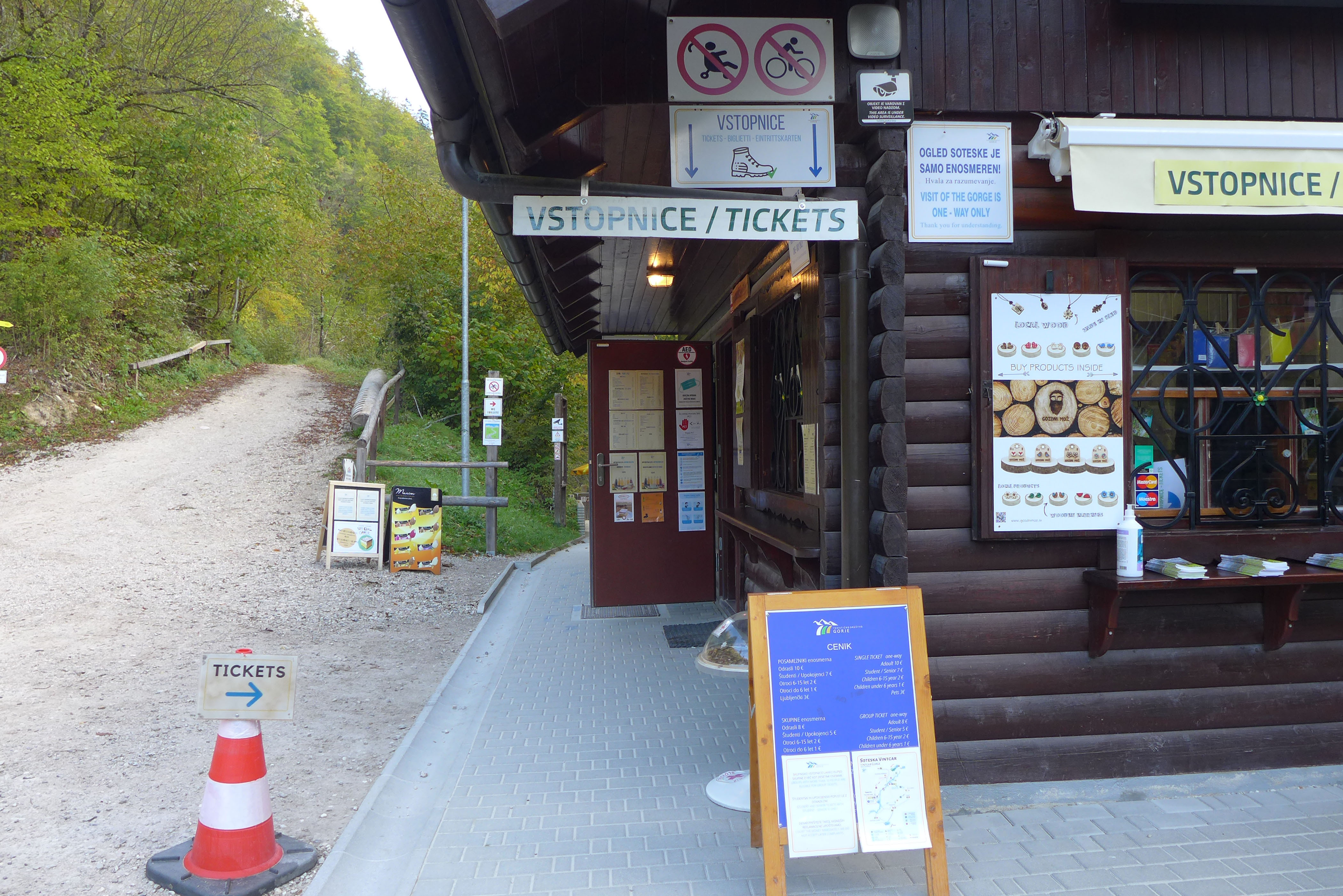 Slovenija, Bled, 18.10.2021, 18. oktober 2021 Blejski Vintgar, turistična destinacija, narava, reka Radovna, turizem, pešpot, triglavski narodni parkFoto: Borut Peršolja/Bobo