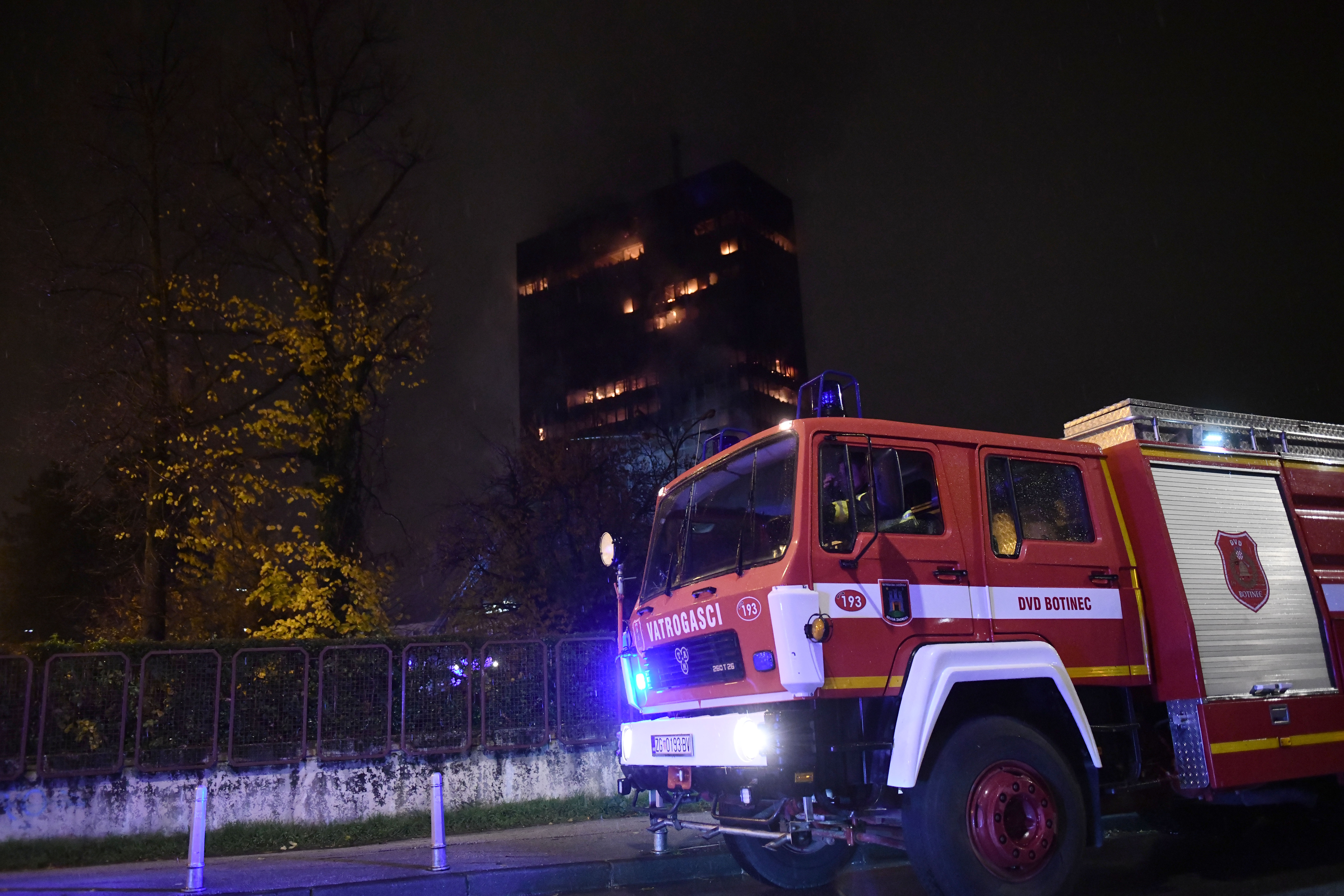Požar nebotičnika Vjesnik v Zagrebu