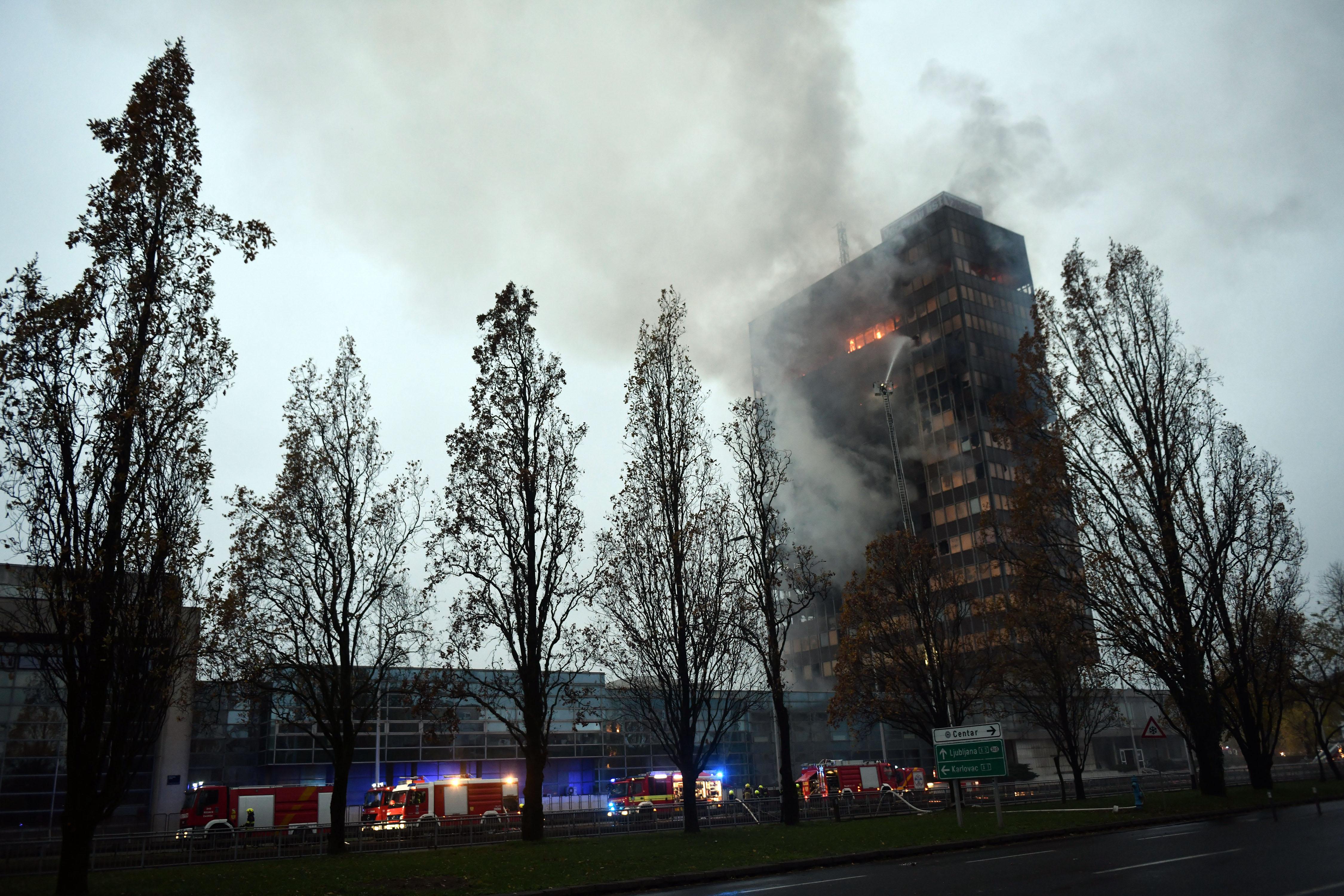 Požar v nebotičniku Vjesnik