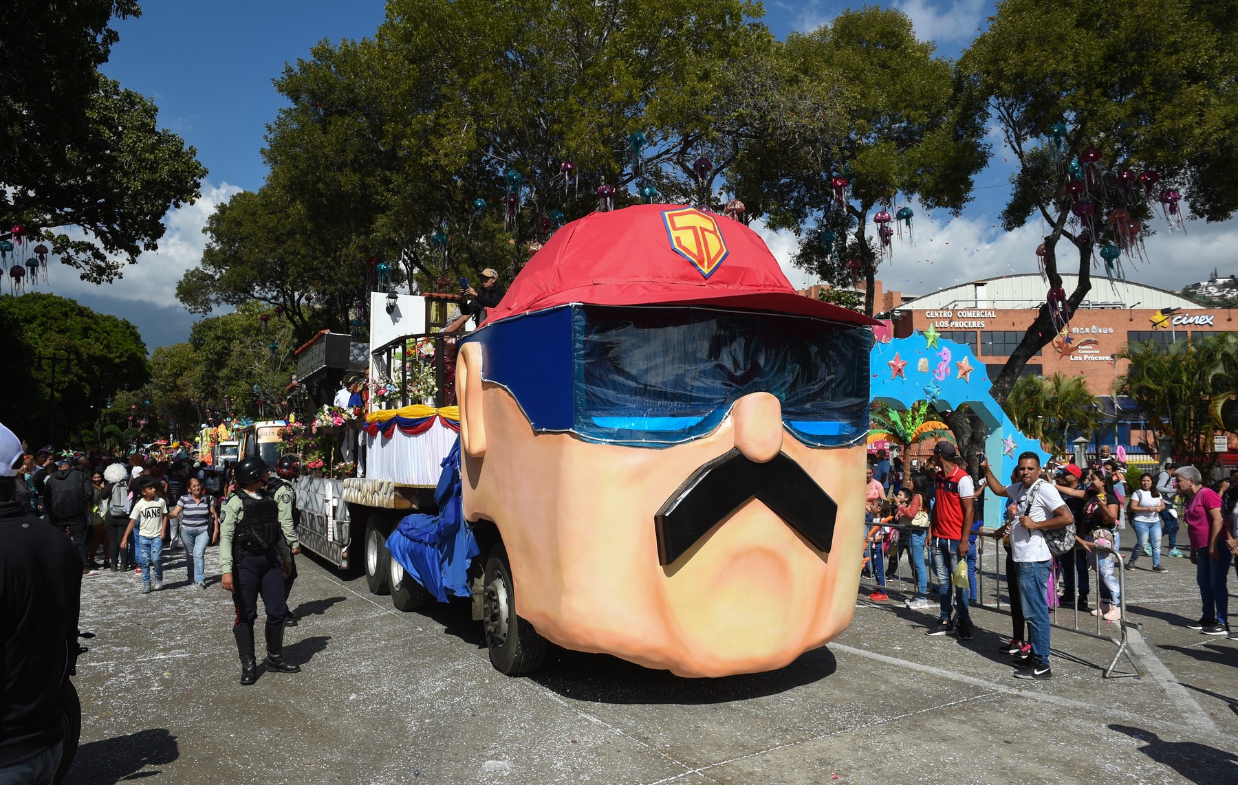 Superbrk, Maduro, Venezuela