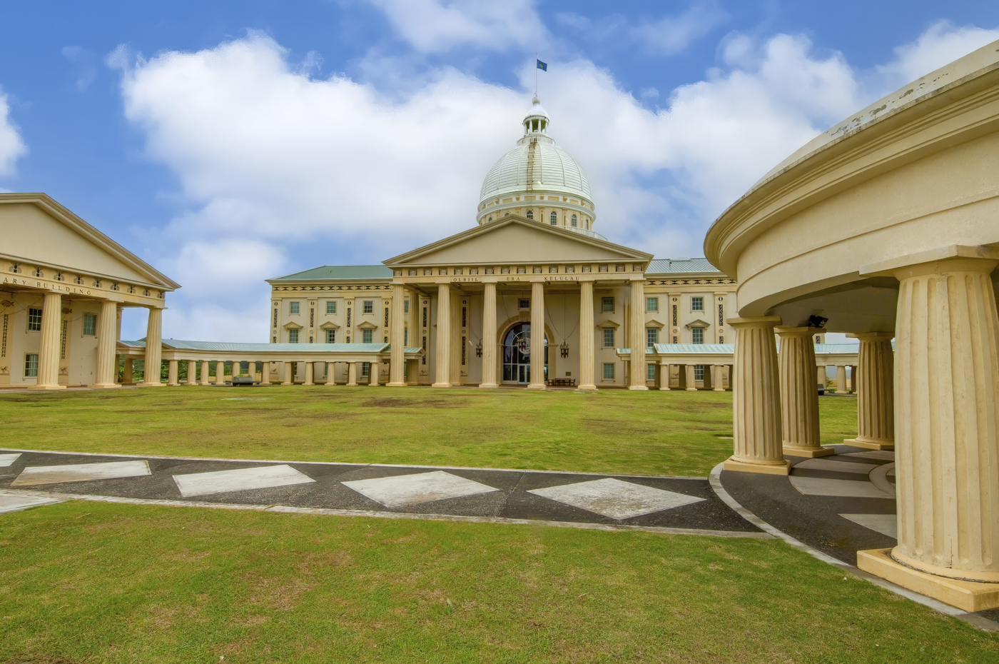 Ngerulmud, prestolnica Palaua, v kateri ne živi nihče