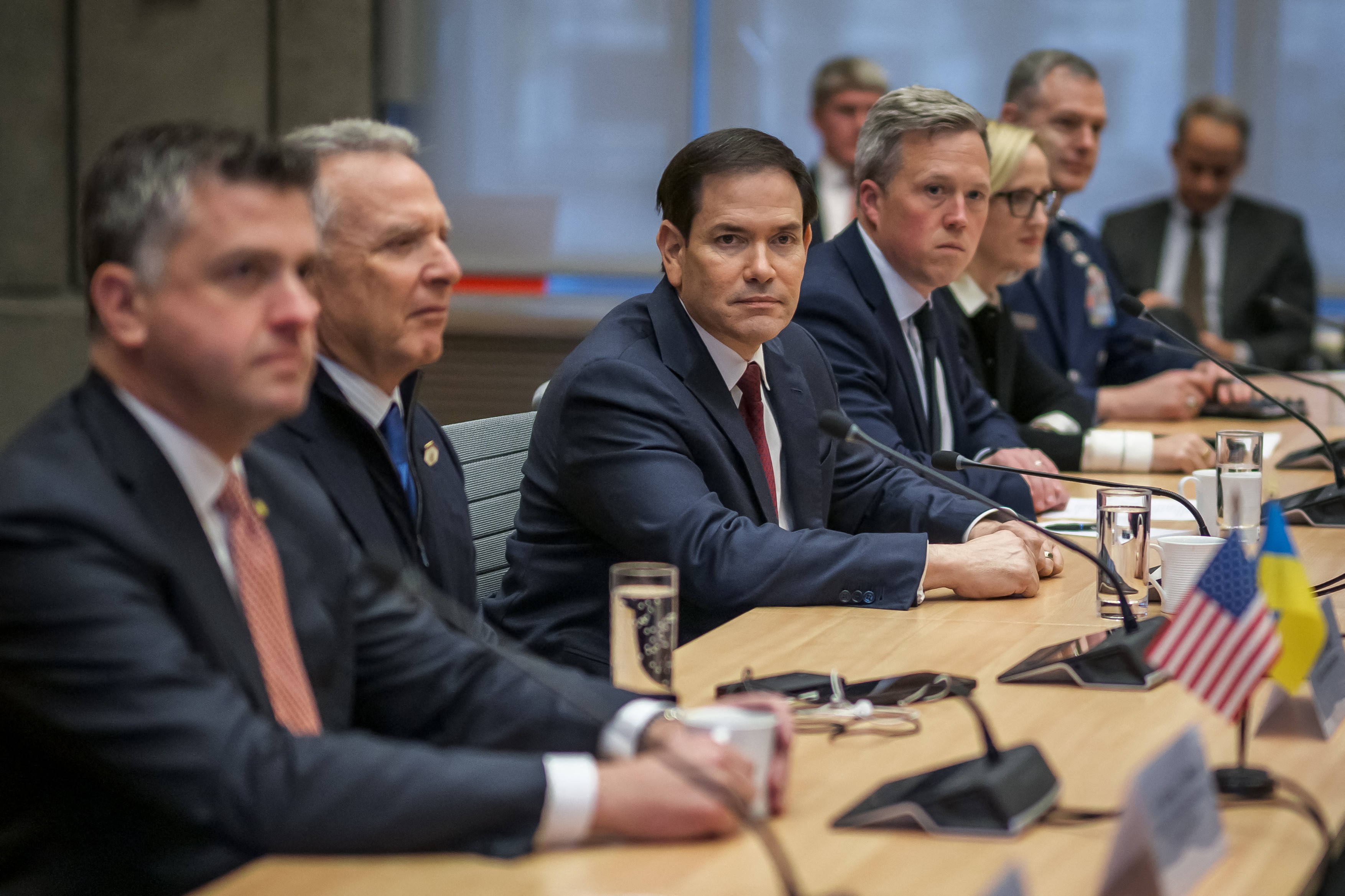 US Secretary of State Marco Rubio (C), next to US special envoy Steve Witkoff (2nd L)