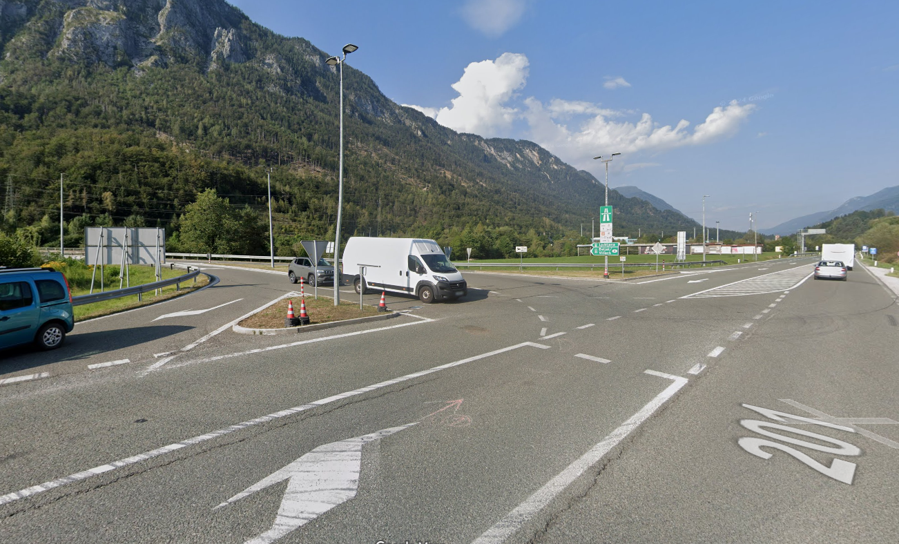 Hrušica križišče z avtocesto