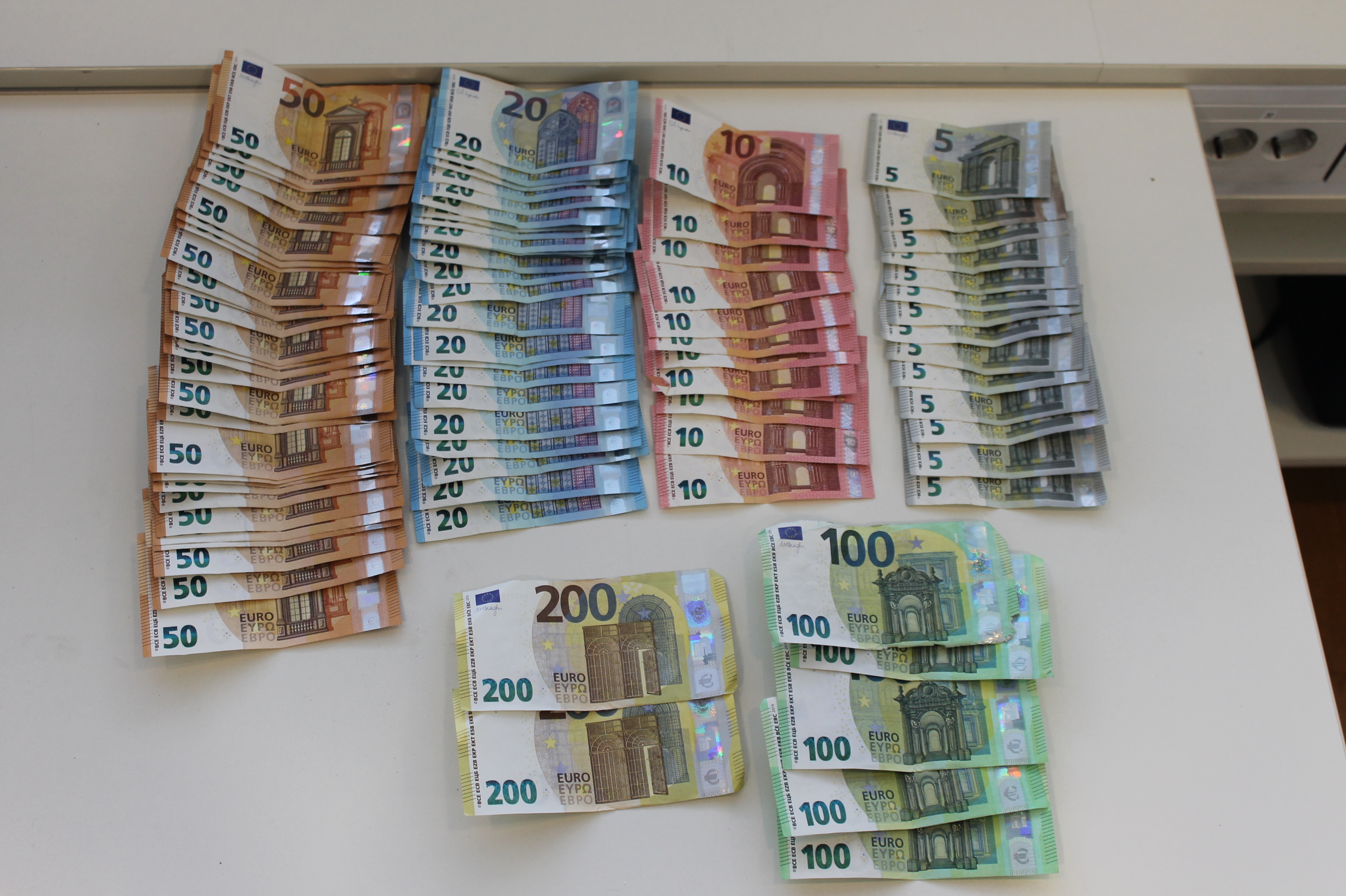 Prepovedane droge, zasežene povzročitelju nesreče na Šmartinski cesti