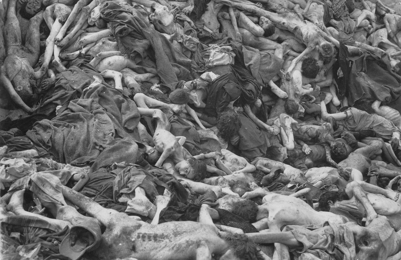 Žrtve genocida holokavsta v nacističnem koncentracijskem taborišču Belsen