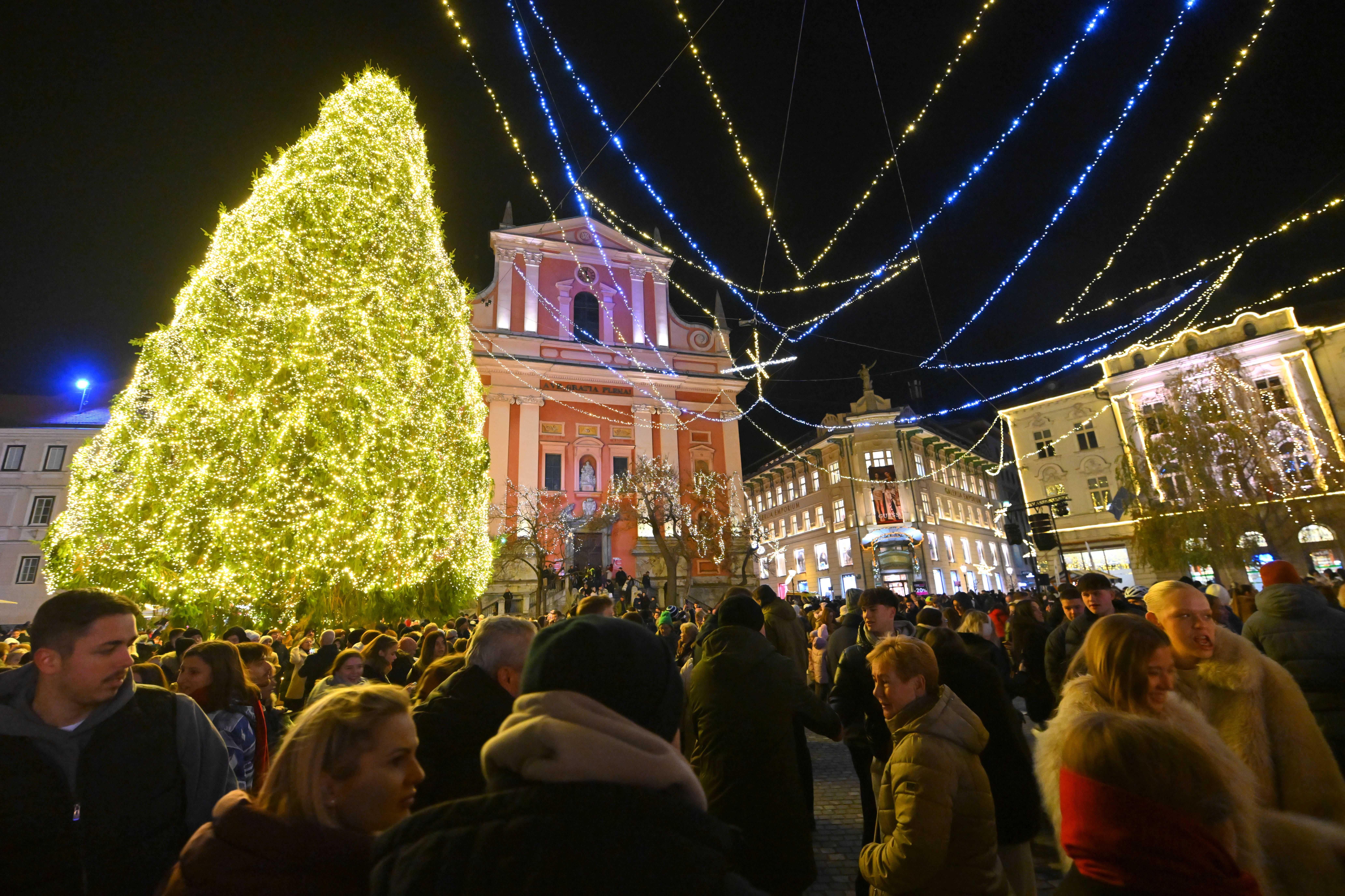 Praznične luči v Ljubljani